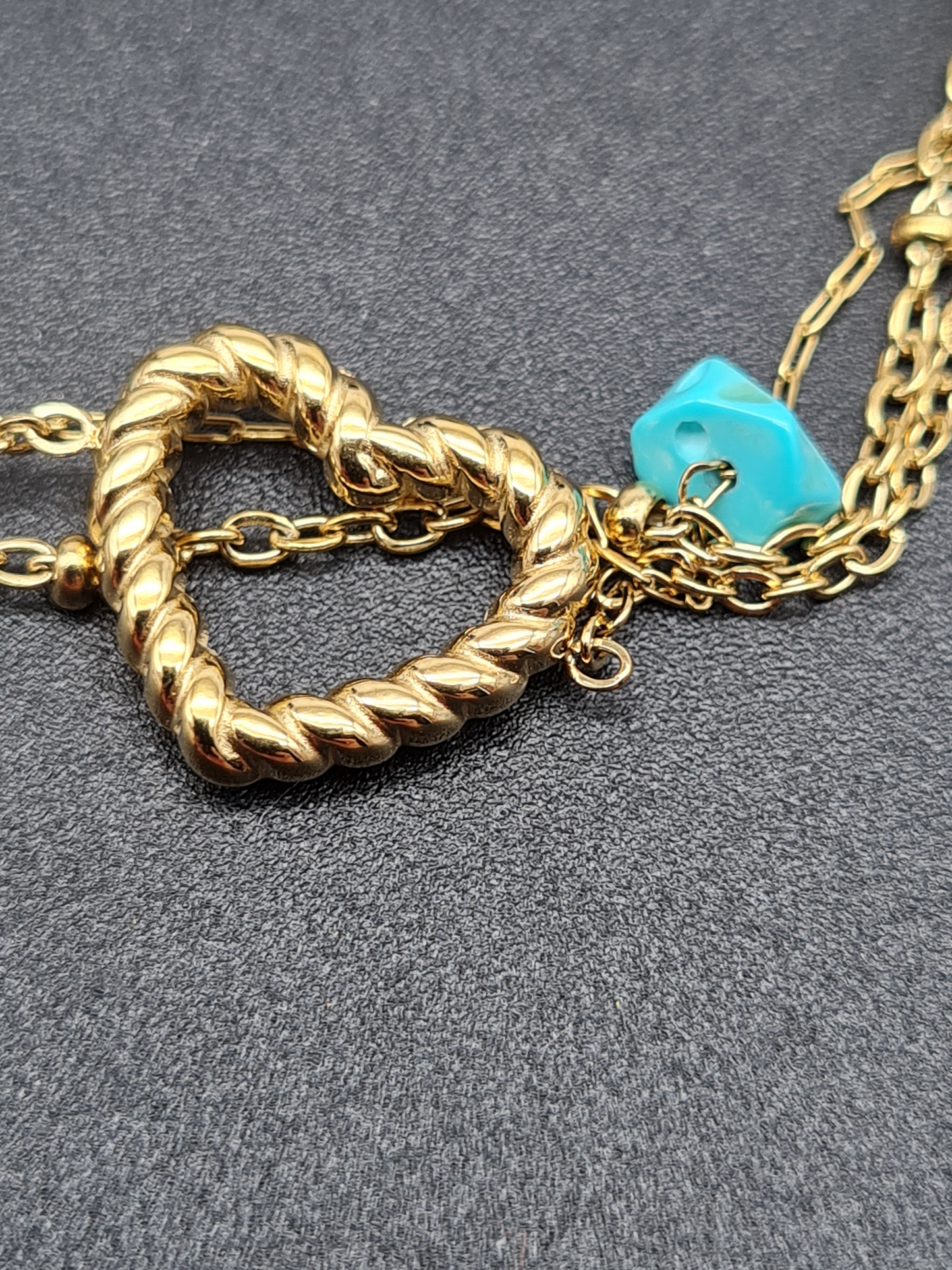 Michelle Bijou, Armband, Drei Ketten Türkis . Ein Herz. Dein Stil.