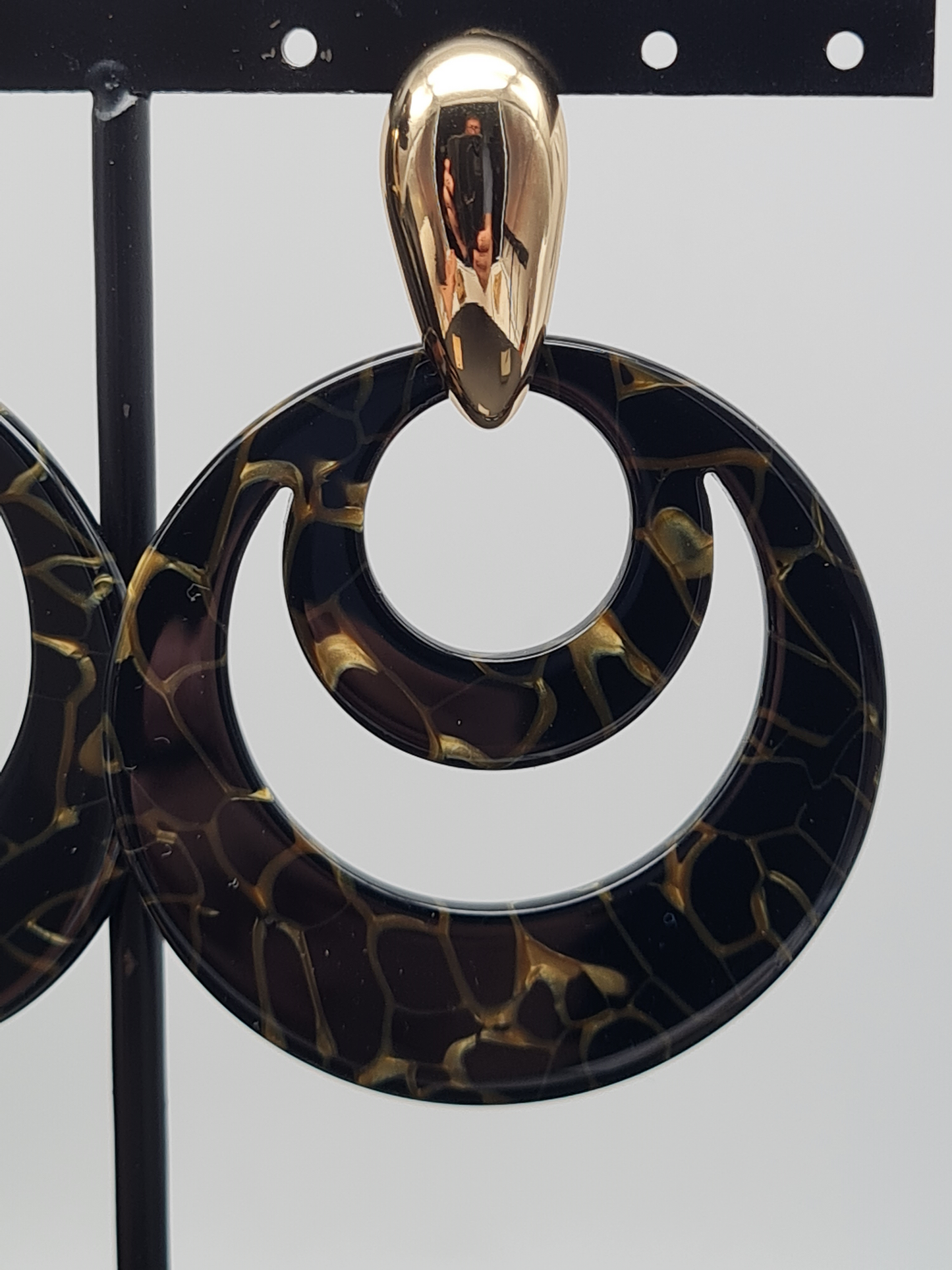 Sweet7 Ohrringe, Ohrhänger Schwarz und Gold, Elegant und ein Statement