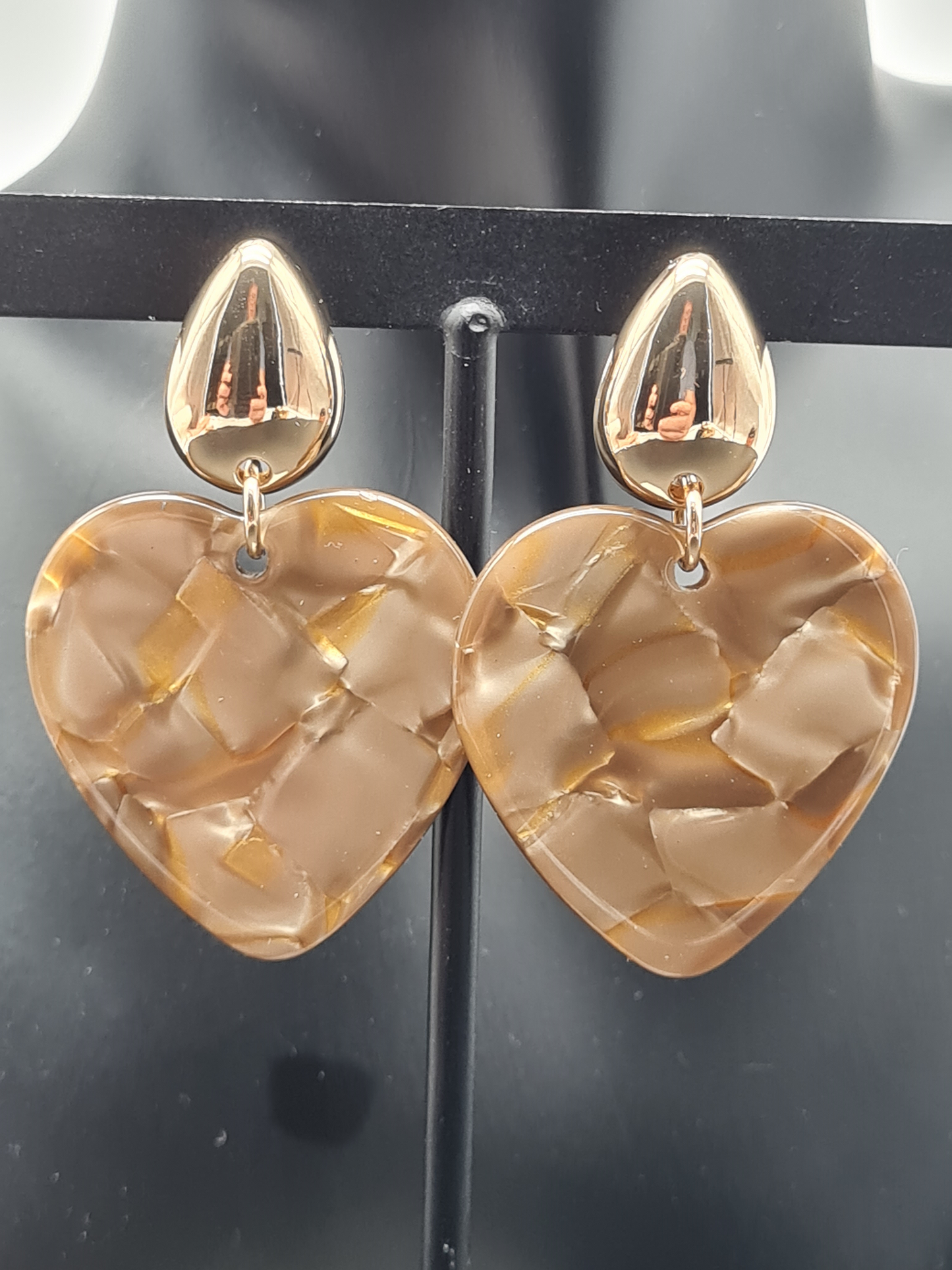 Sweet7 Ohrringe, Ohrhänger Tropfenform mit Herz-Anhänger in Beige-Gold