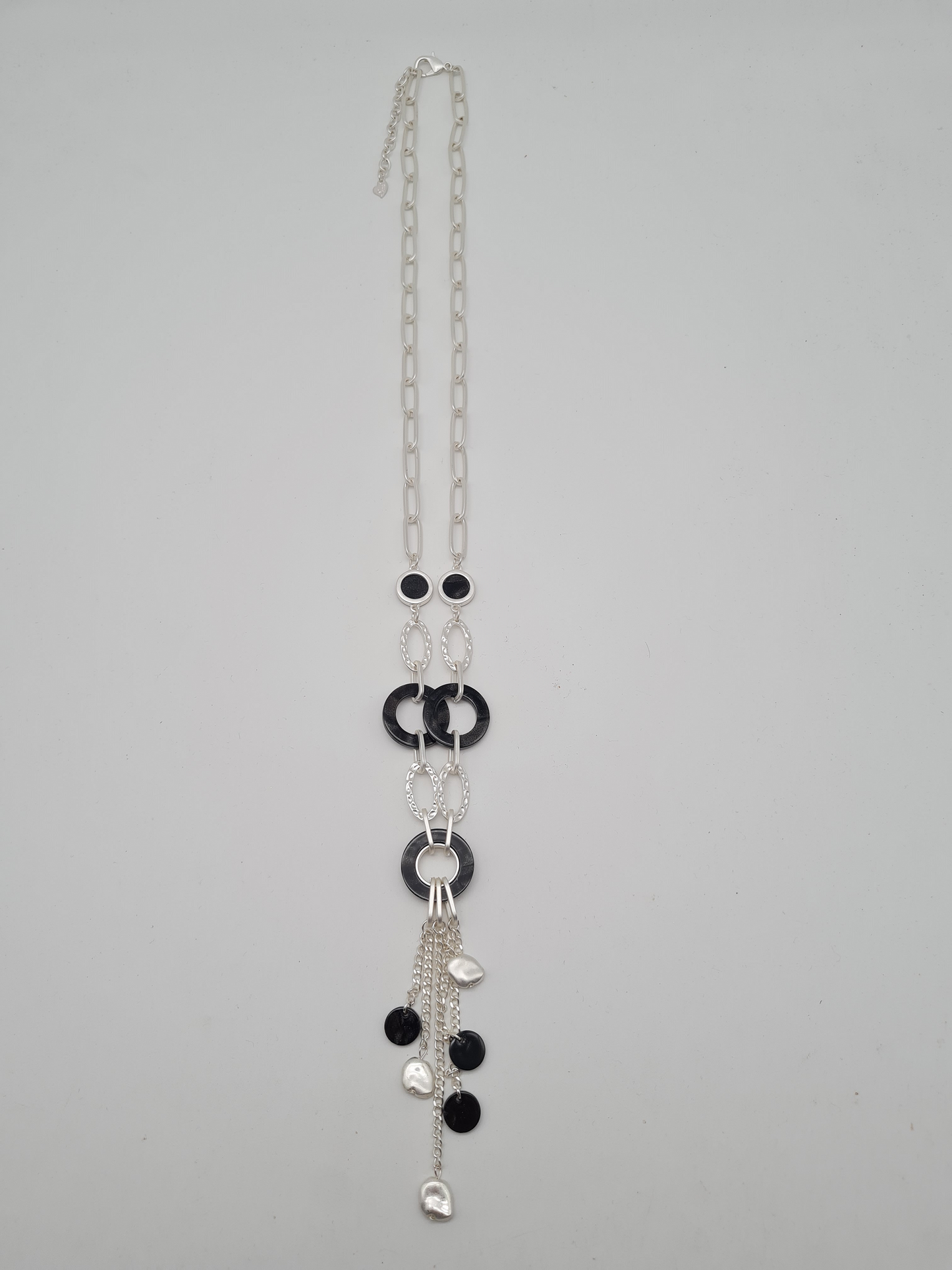 Sweet7 Halskette Langkette Matt silberfarben mit Schwarze Elemente