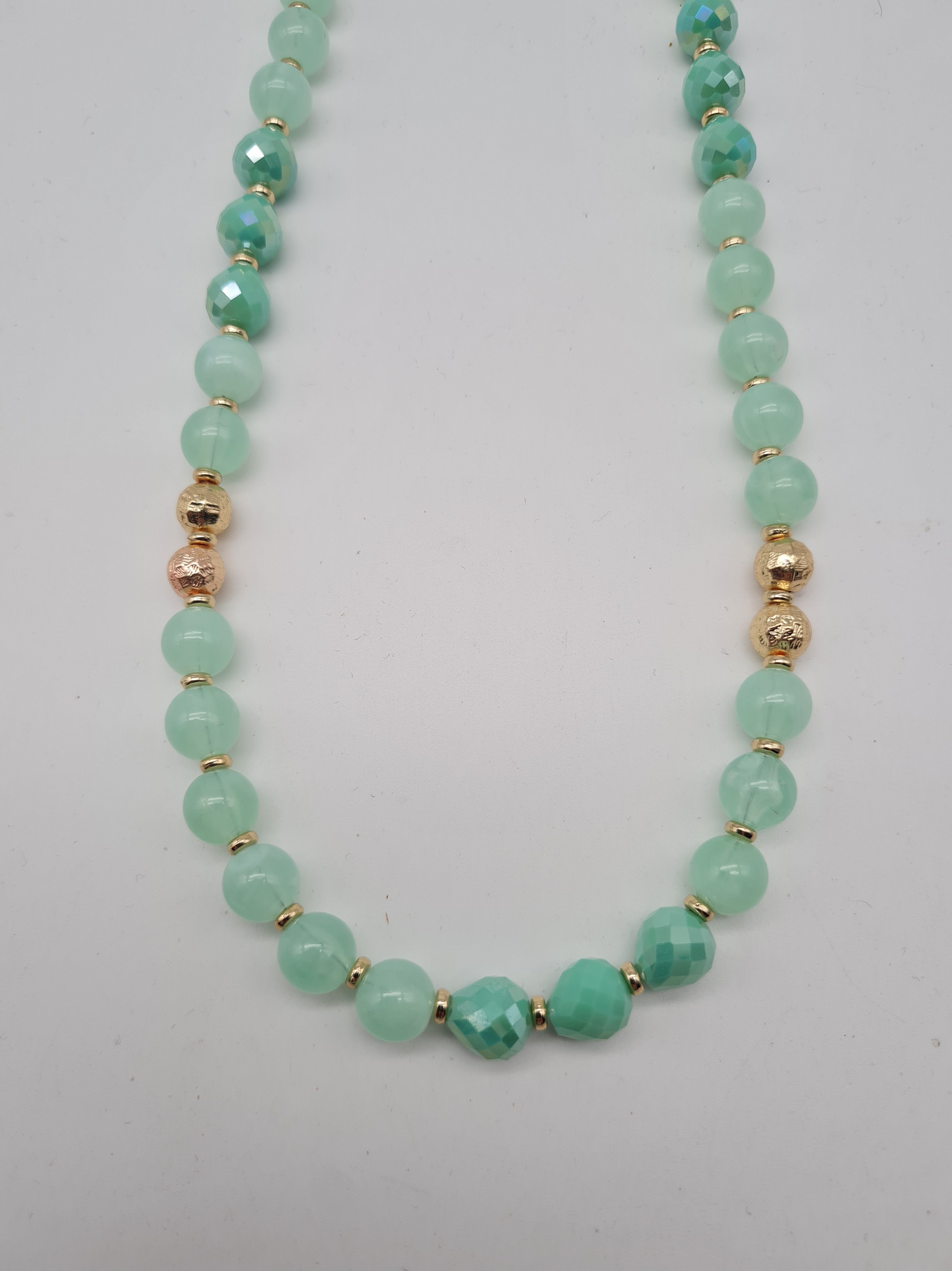 Sweet7 Halskette Langkette Mintgrün mit goldene Elemente