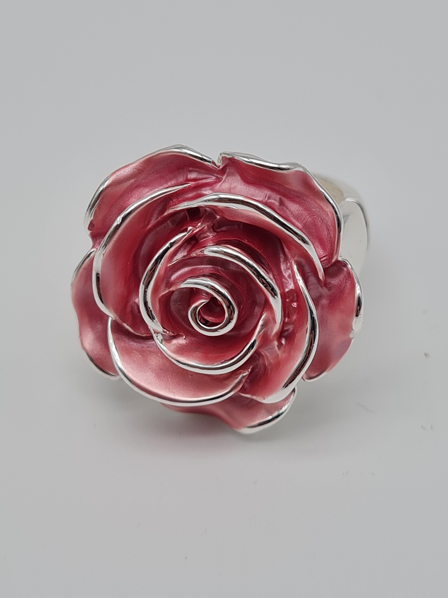 Amorino Ring, Elastischer Ring mit Emailliertem Volant, Rosen-Design in verschiedene Farben