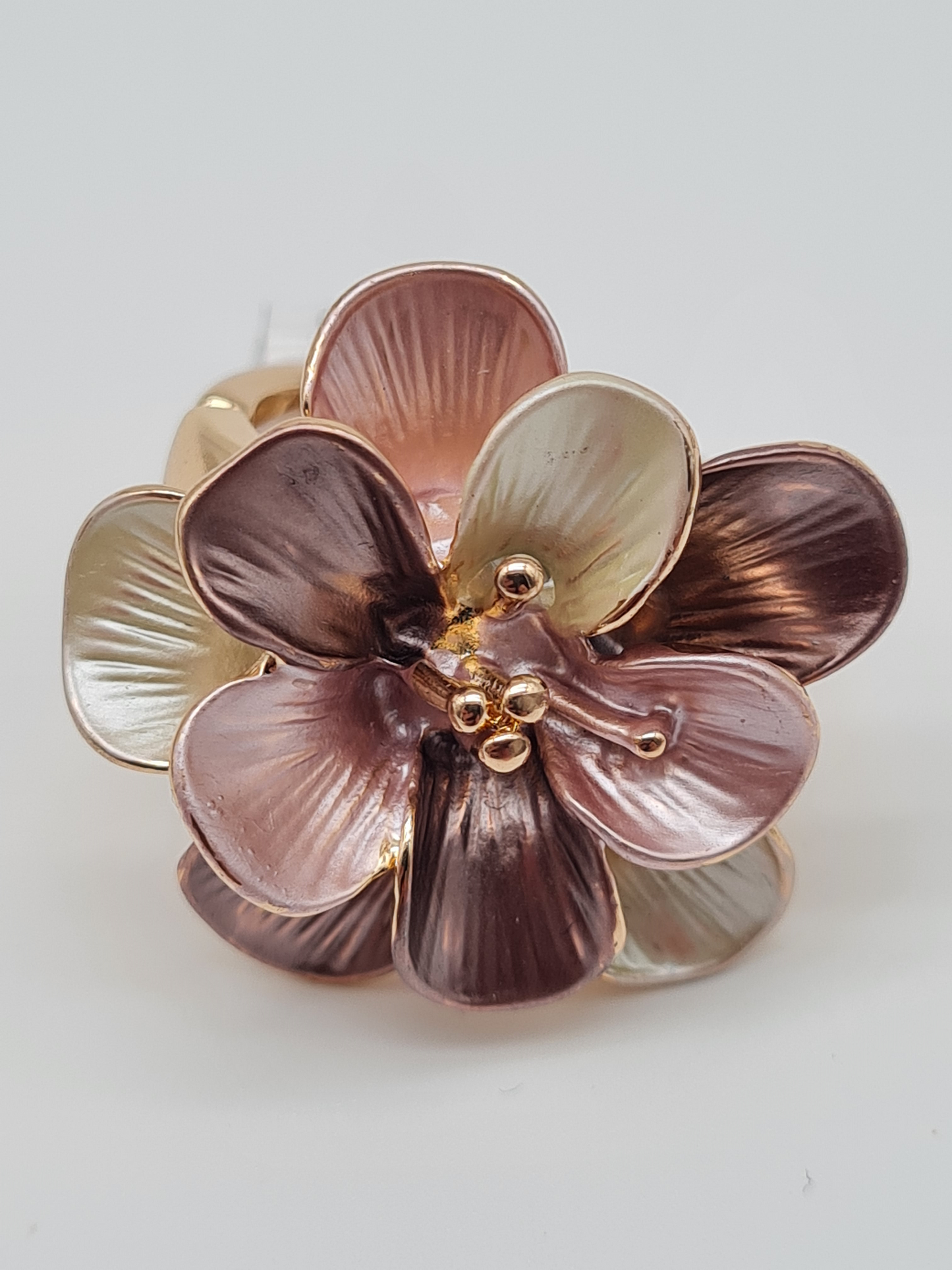 Amorino Ring, Elastischer Ring mit Emailliertem Volant, Blume in verschiedene Farben