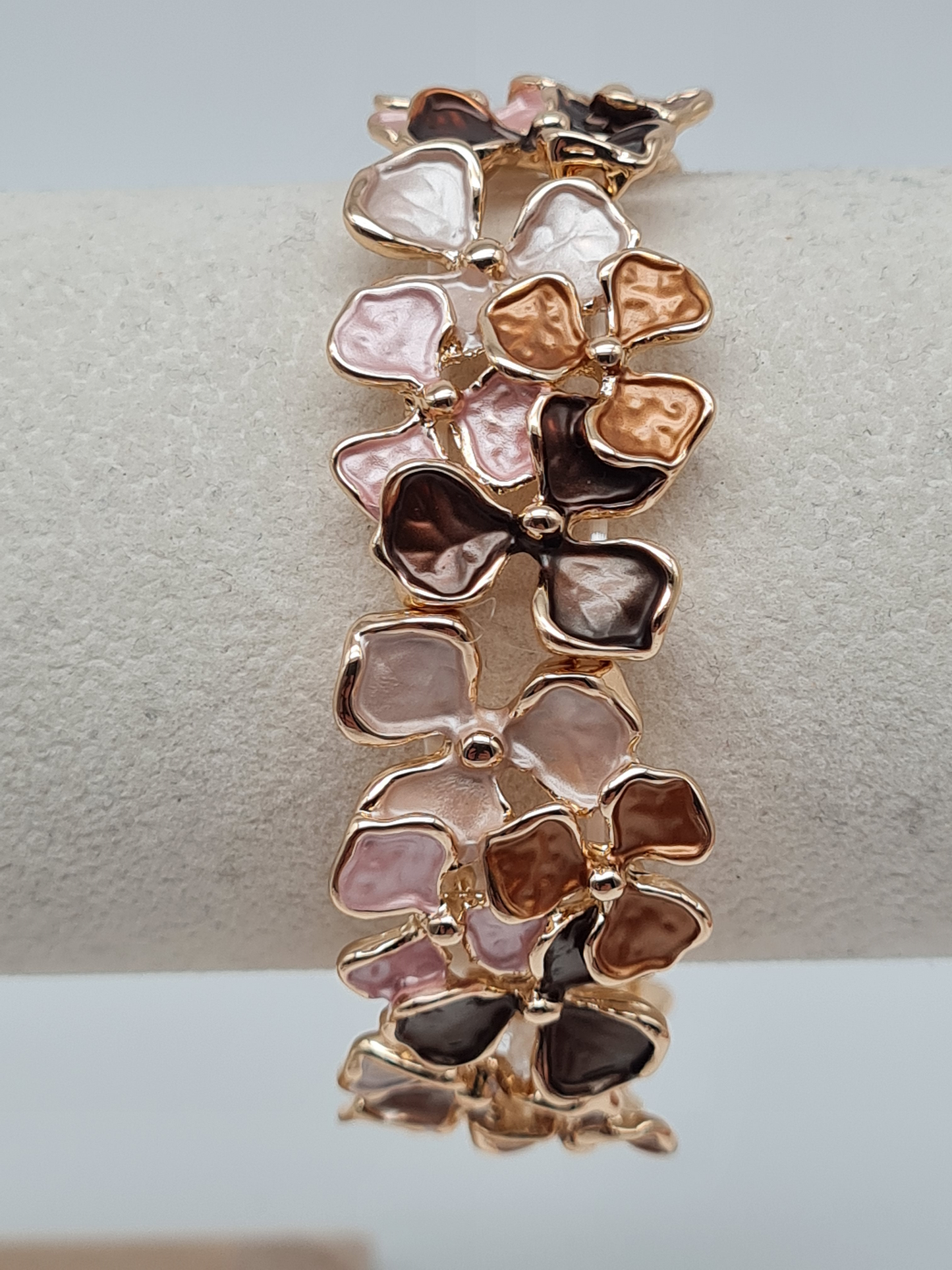 Amorino Armband, Elastisches Armband blumenmotiv, Kaffeeflowers und Pink-Daisy´s