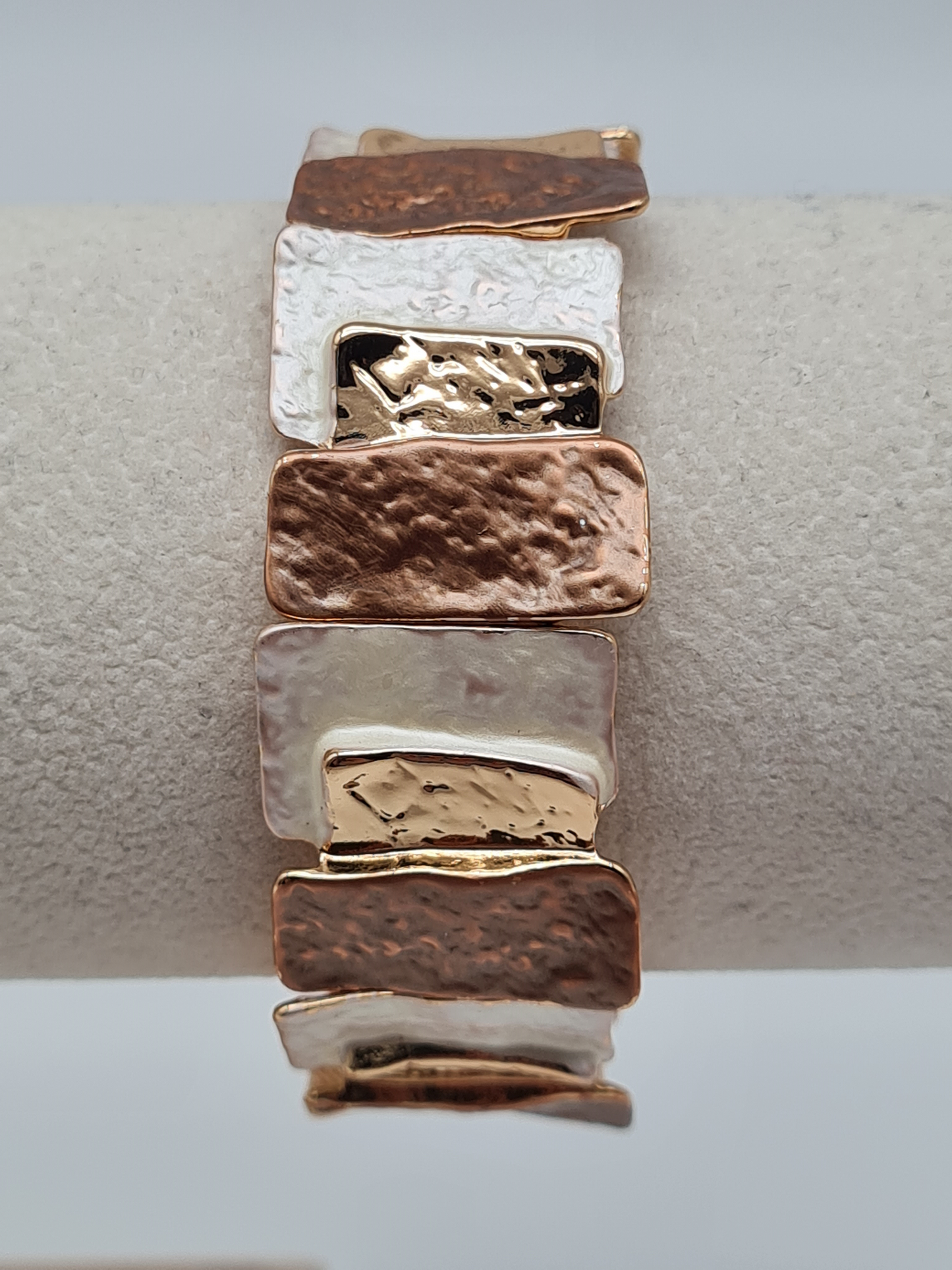Amorino Armband, elastisch rechteckige Elemente in Braun und Goldtöne