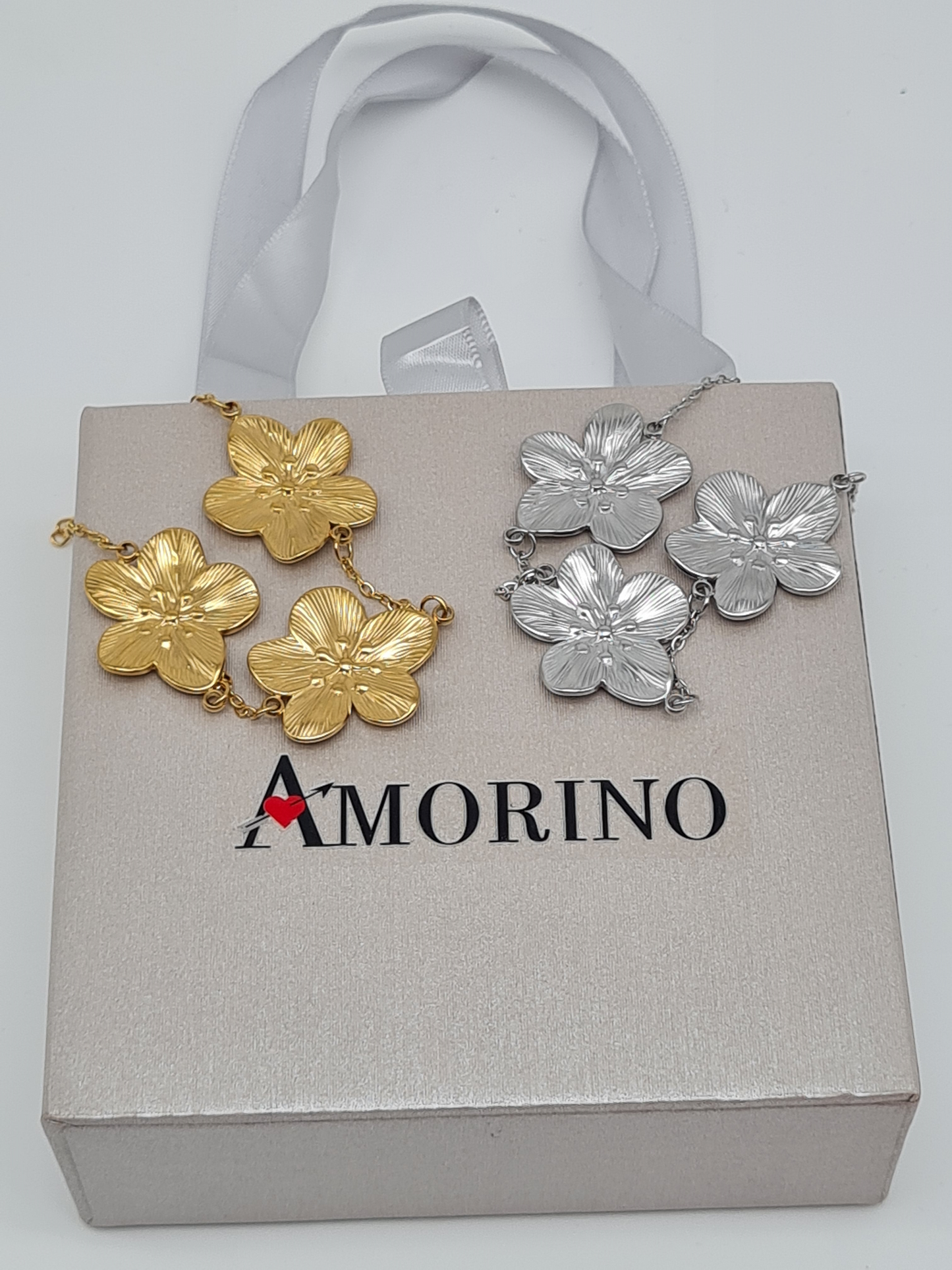 Amorino Armband, filigranes Armband mit 3 Butterblumen in Silber und Goldfarben, Elegant