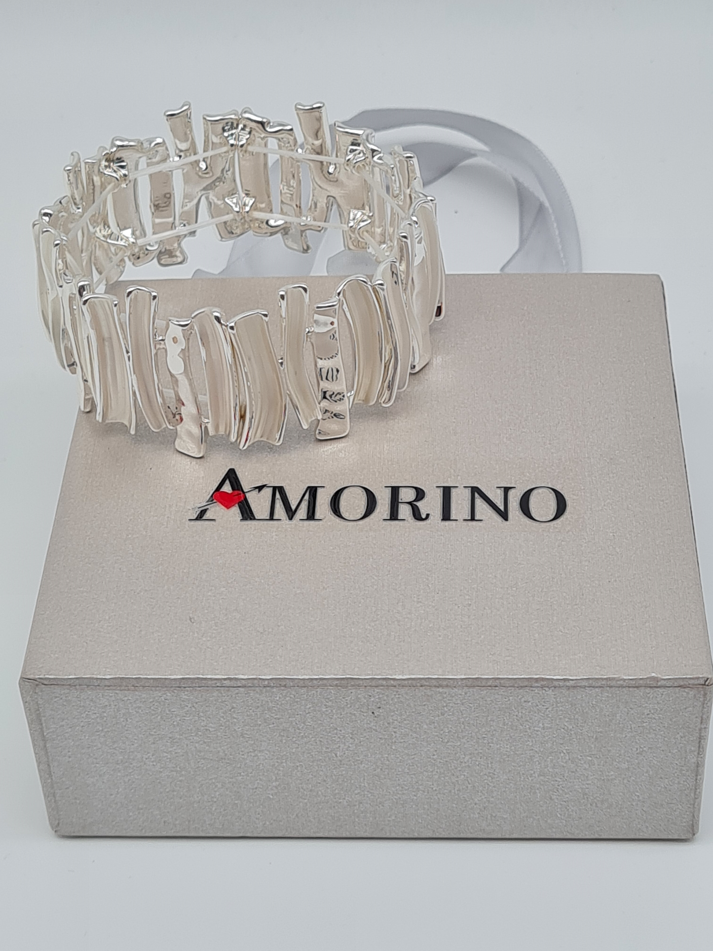 Amorino Armband, elastisch mit Silber- und Weiß-farbenen Elementen