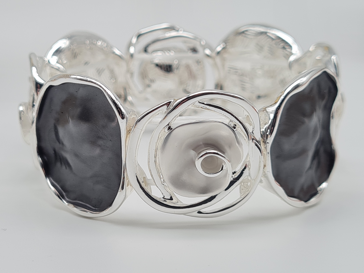 Amorino Armband, elastisch Anthrazitgrau Silberfarben und Weiße Elementen