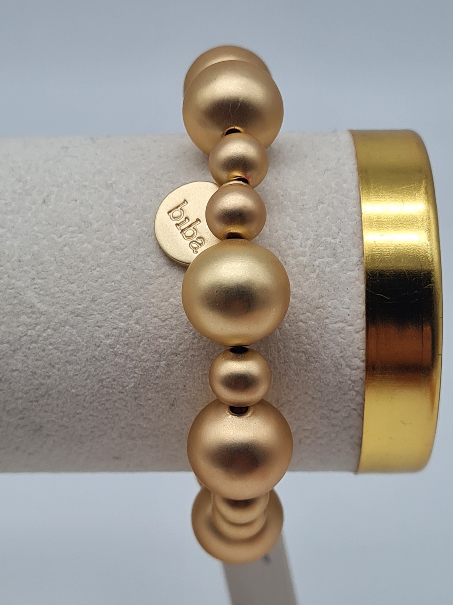 Biba Perlenarmband, Große und kleine matte Metallperlen, Elegant, Stilvoll
