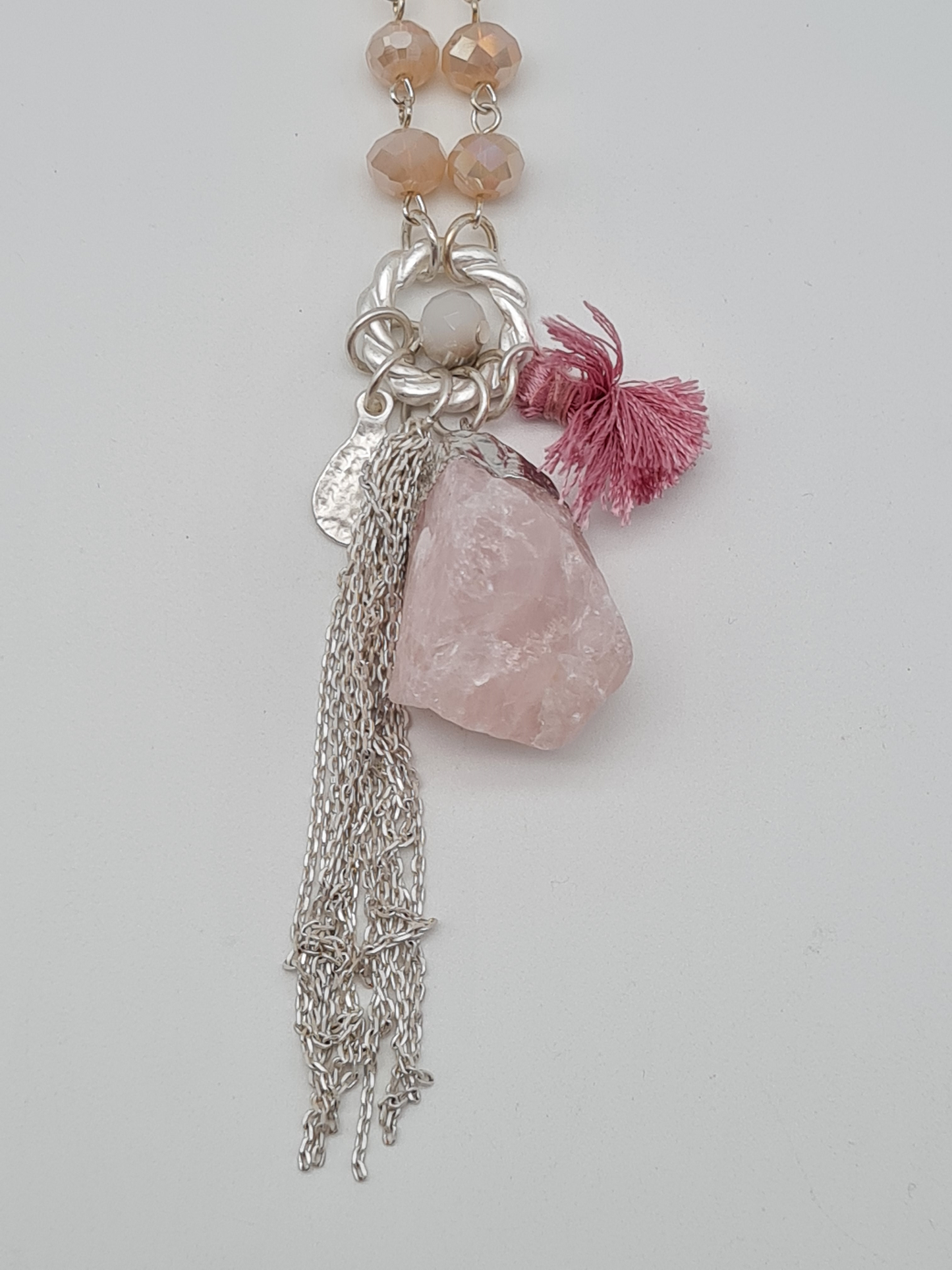 Biba Halskette mit Anhänger Naturstein in Rosa und Naturfarbe