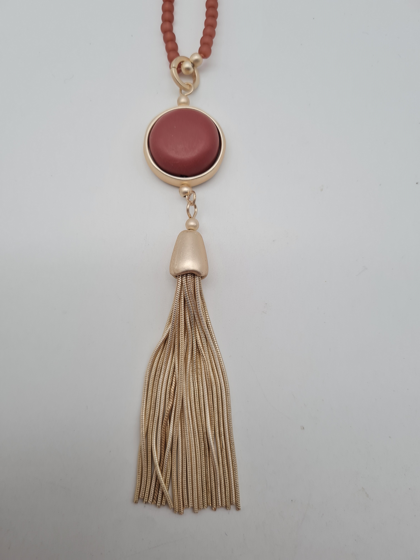 Biba Langkette in Matt Gold- und Silberfarben mit Altrosa Resin Perlen