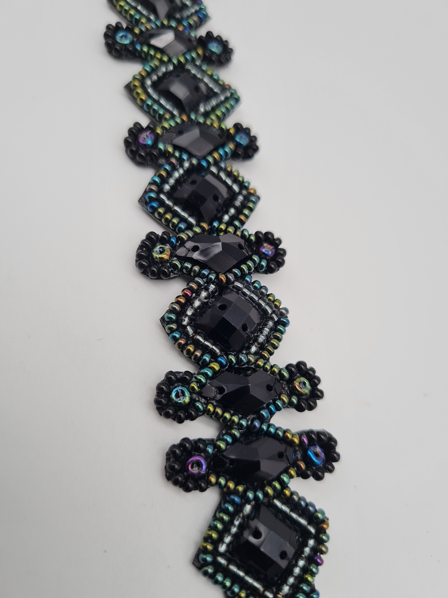 Biba Armband Kunstleder Schwarz mit Blau irisierende Perlchen