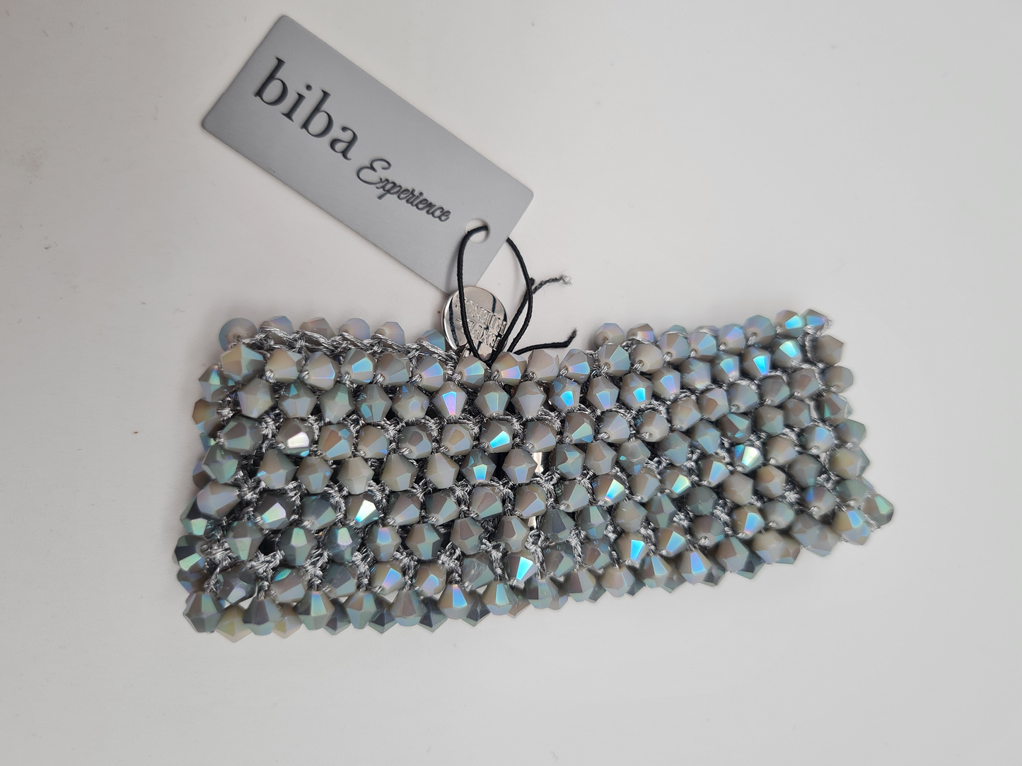 Biba Armband Manschette mit lilagrauer Steinbesatz, Magnetverschluss