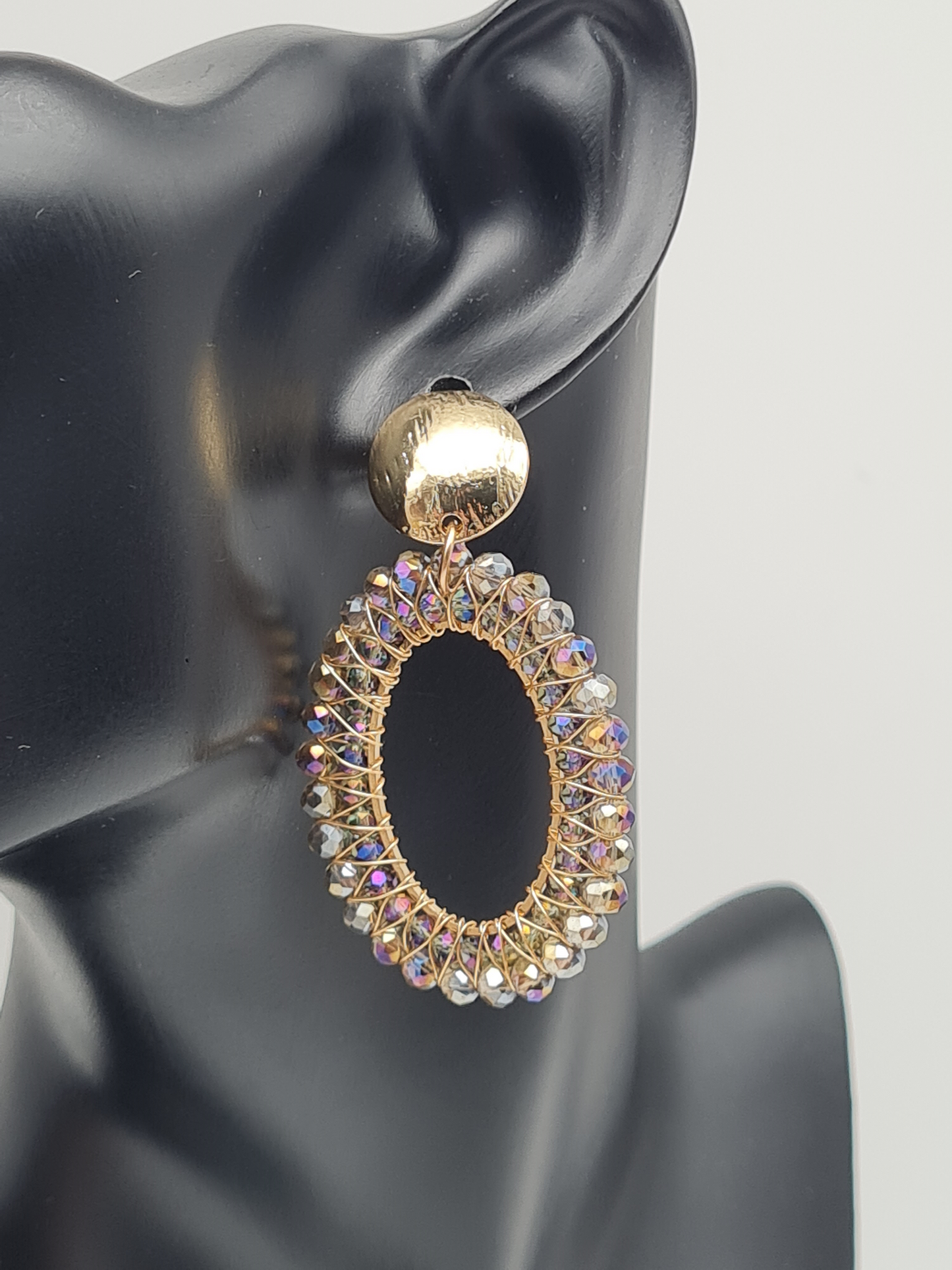 Biba Ohrringe, OhrhÀnger Oval mit eingebundene Crystal-Steinchen Bunt Irisierend