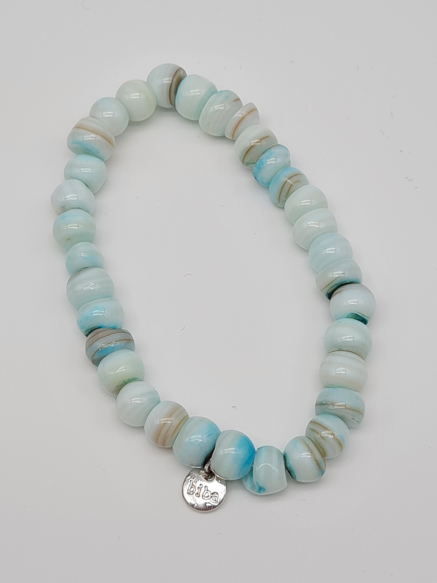 Biba Armband elastisch ein Wolkenhimmel am Arm, Hellblau