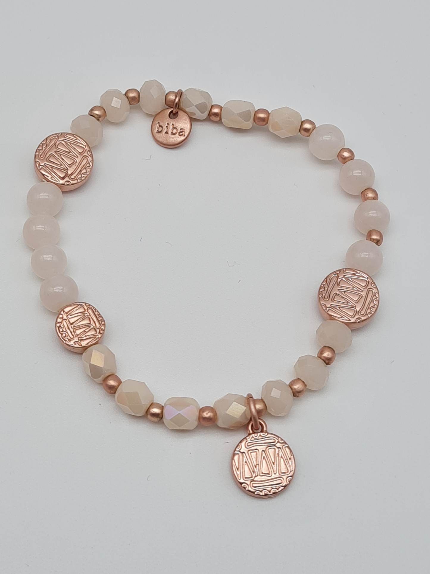 Biba Armband elastisch Perlmutt und Goldkupfer, verschiedene Zierelementen