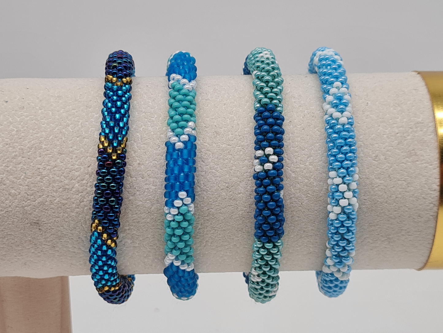 Biba Armband Roll-Armbänder Blau, Rosa, oder Edles Schwarz-Weiß mit verschiede Muster
