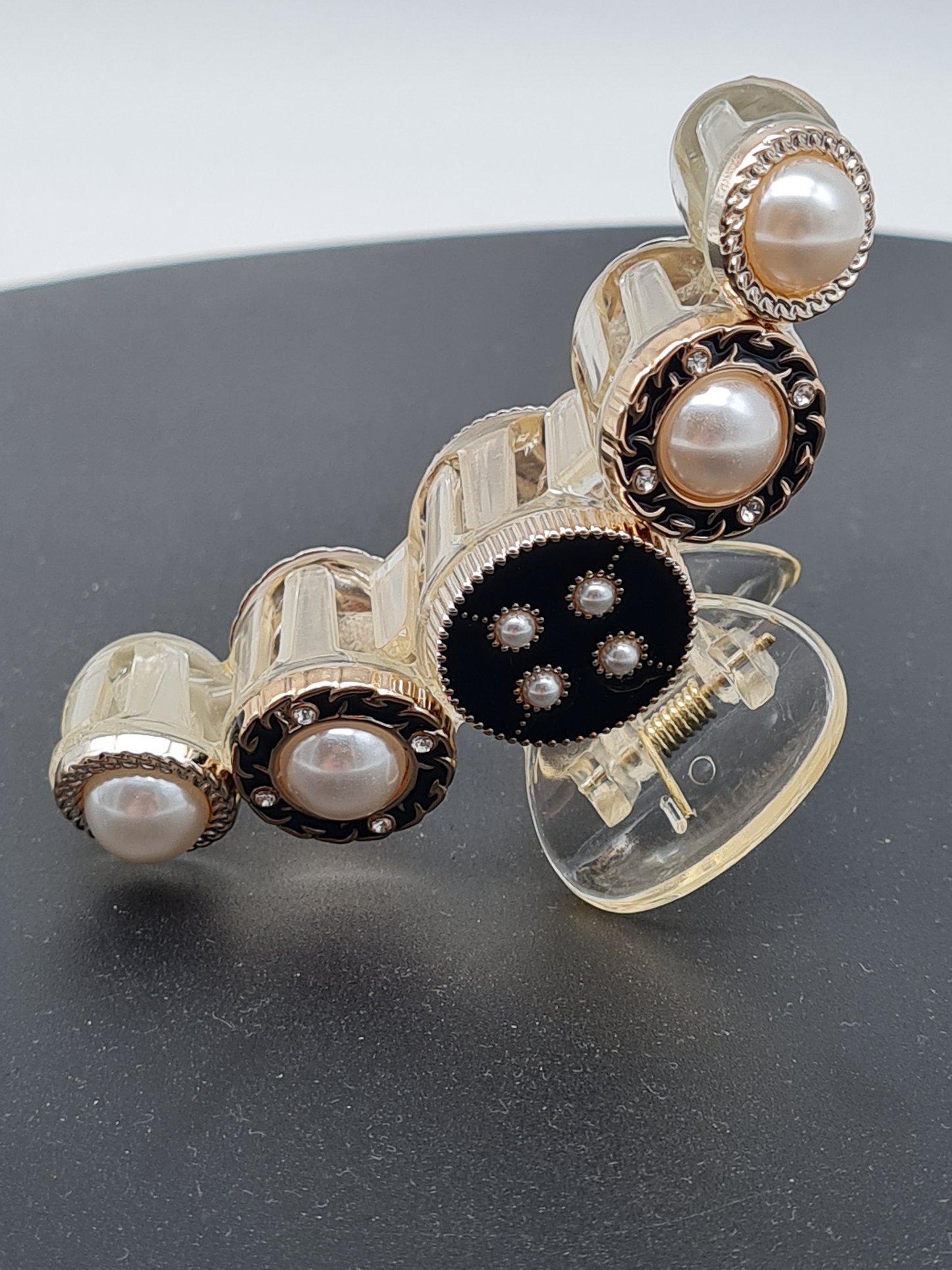 Yehwang Haarklammer Black and White Peals