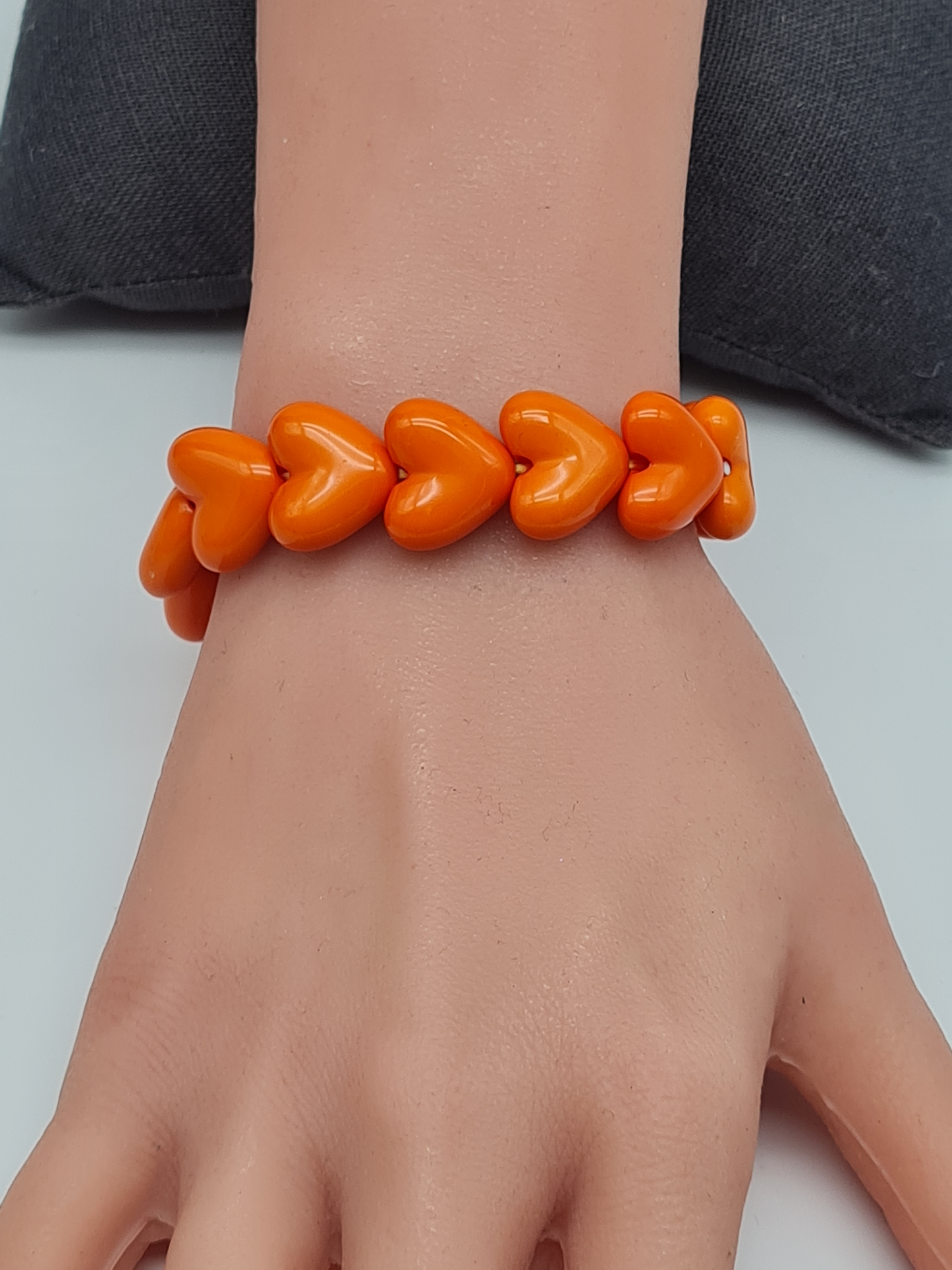 Yehwang Armband elastisch Herzchen Hellblau Orange Rot Rosa und Bunt Resin