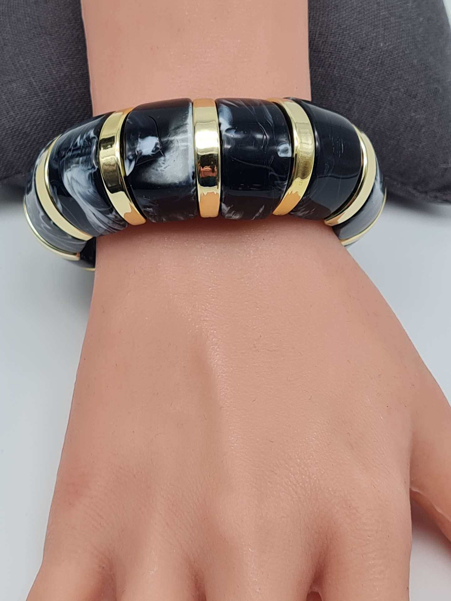 Cosmos Stretch ArmbÀnder Goldfarben mit Schwarz Pink oder Lila Marmor Look Nickelfrei