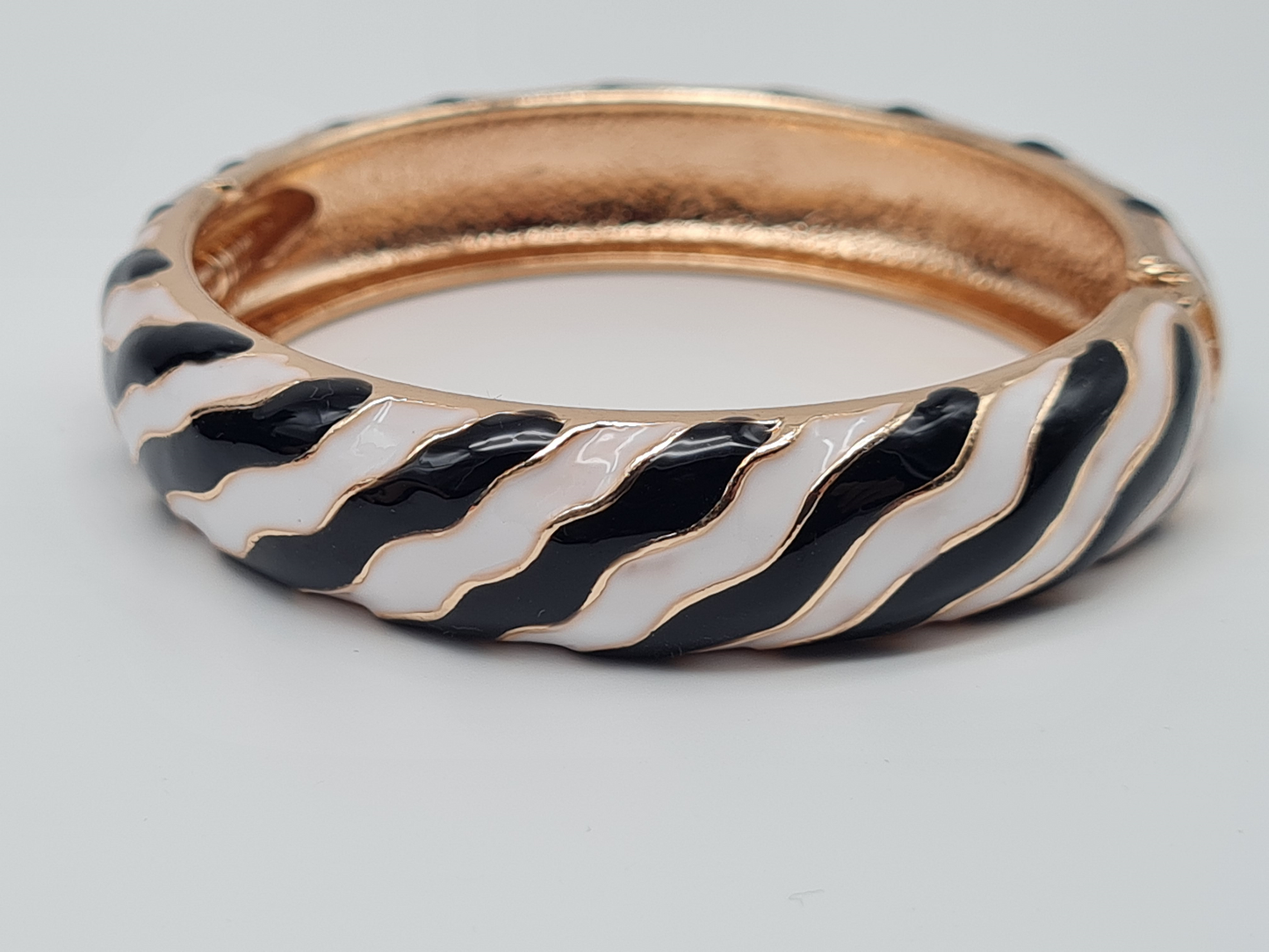 Cosmos Klapp-Armband Schwarz Goldfarben Lila herz Zebra Nickelfrei