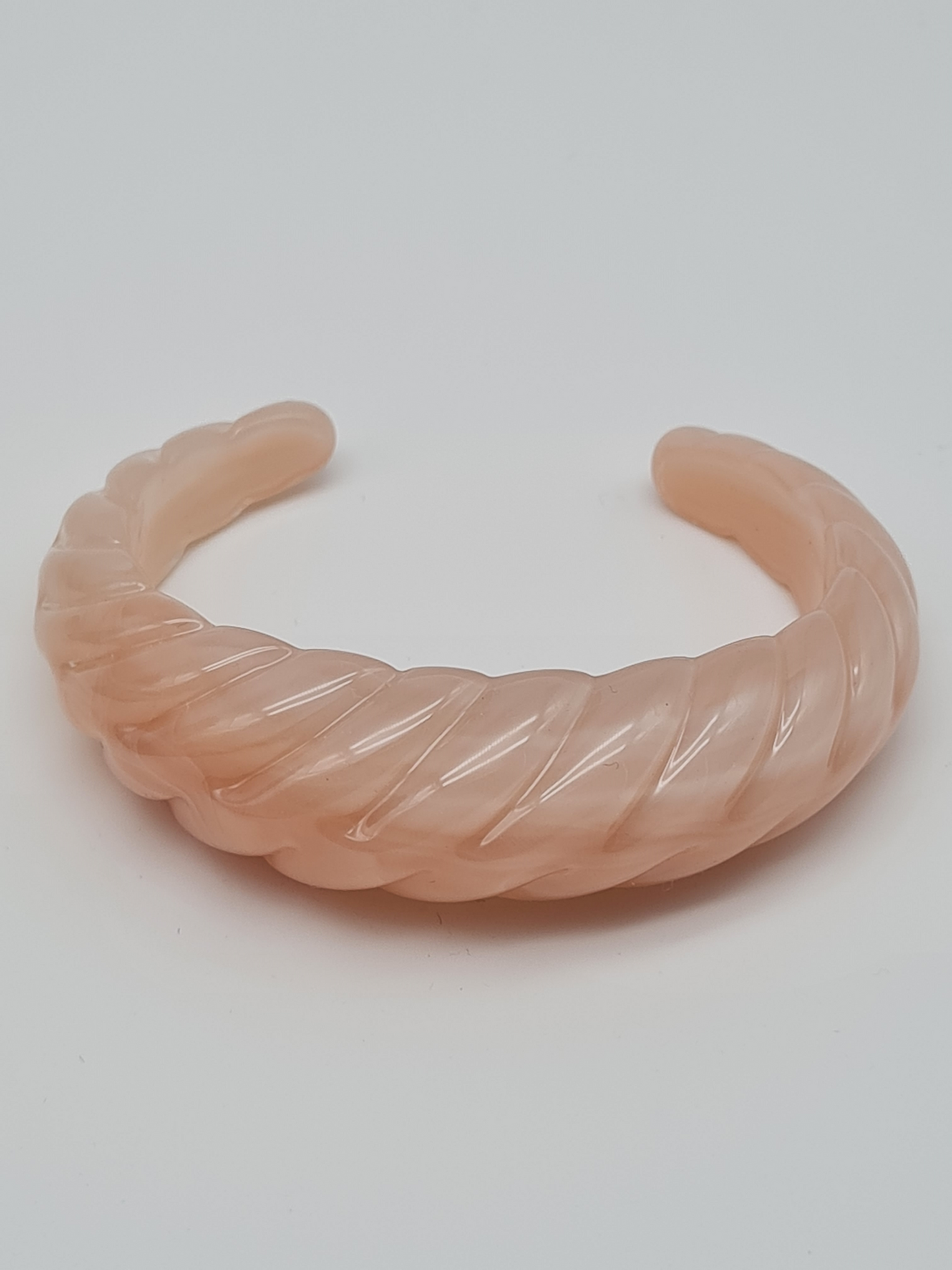 Cosmos Armreif Acryl Hellgrün Rauch-Braun Rosa Beige Nickelfrei Trend 2025-2026