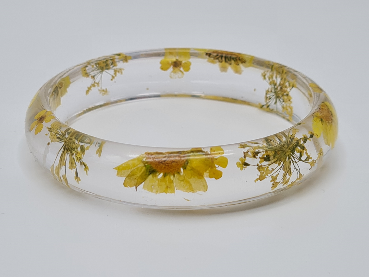 Cosmos Armreif Acryl Transparent Blumen Blätter kombinierbar nickelfrei Trend 2025-2026