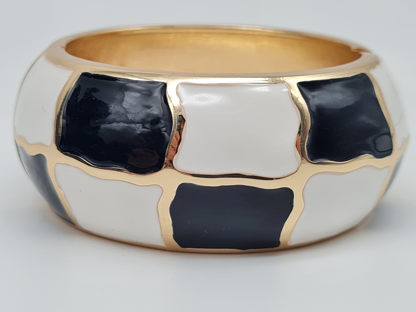 Cosmos Klapp-Armband in verschiedene Farben Schwarz Weiß Gold Orange Nickelfrei