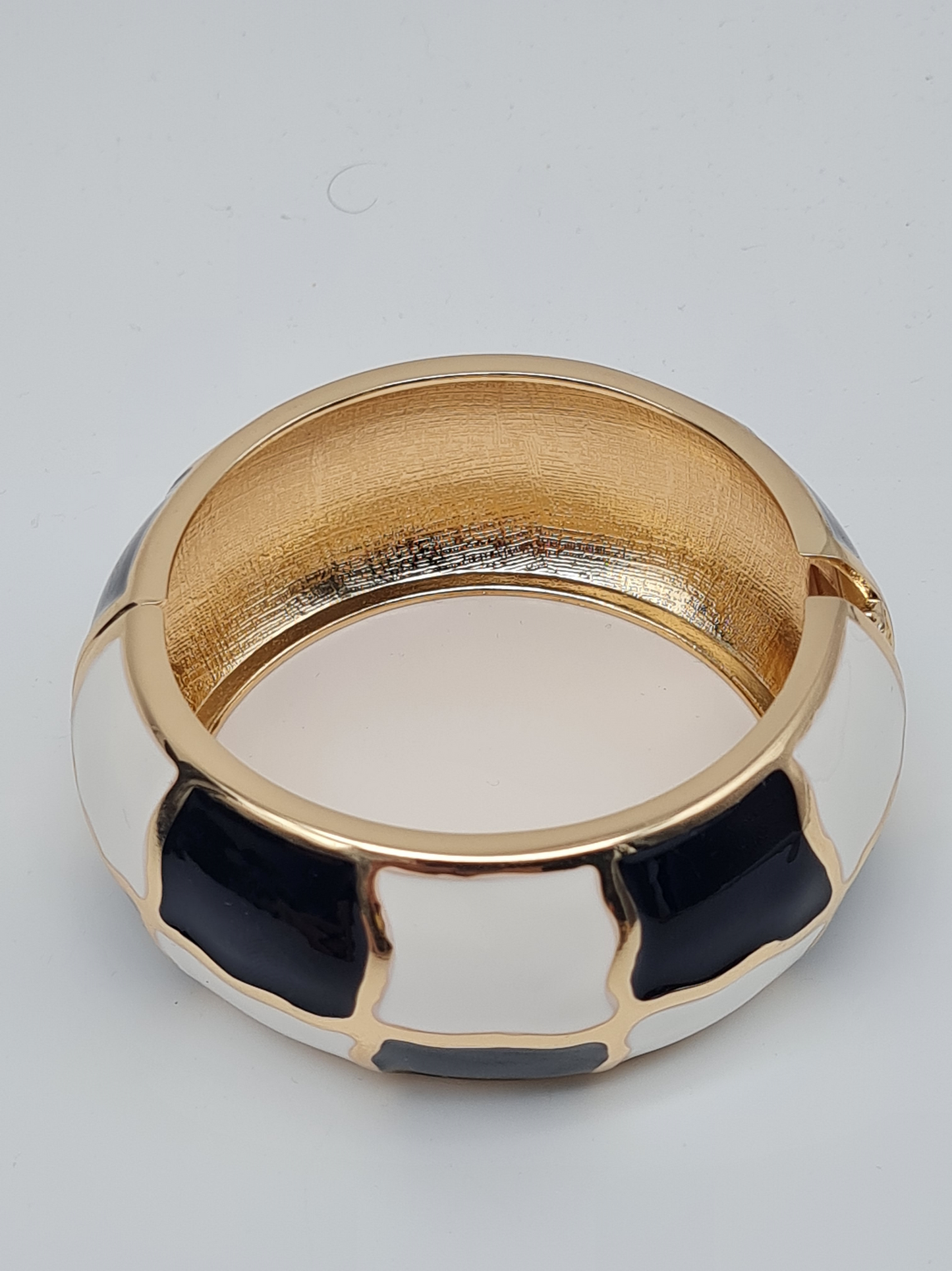 Cosmos Klapp-Armband in verschiedene Farben Schwarz Weiß Gold Orange Nickelfrei