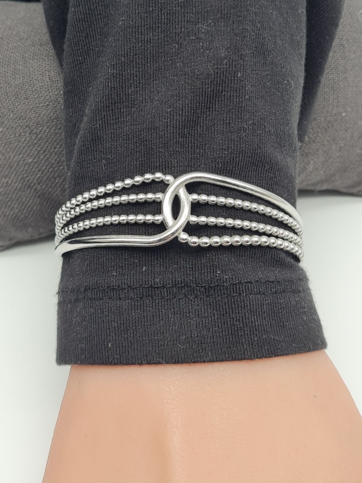 Cosmos Armreif in Silber oder Goldfarben Modern Stylisch nickelfrei