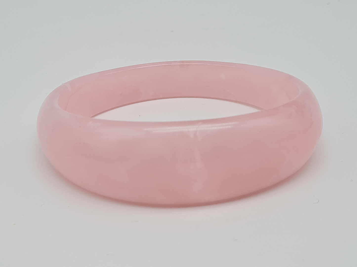 Cosmos Armband Acryl Rosa Marmor-Look Transparent Trend Blassrosa