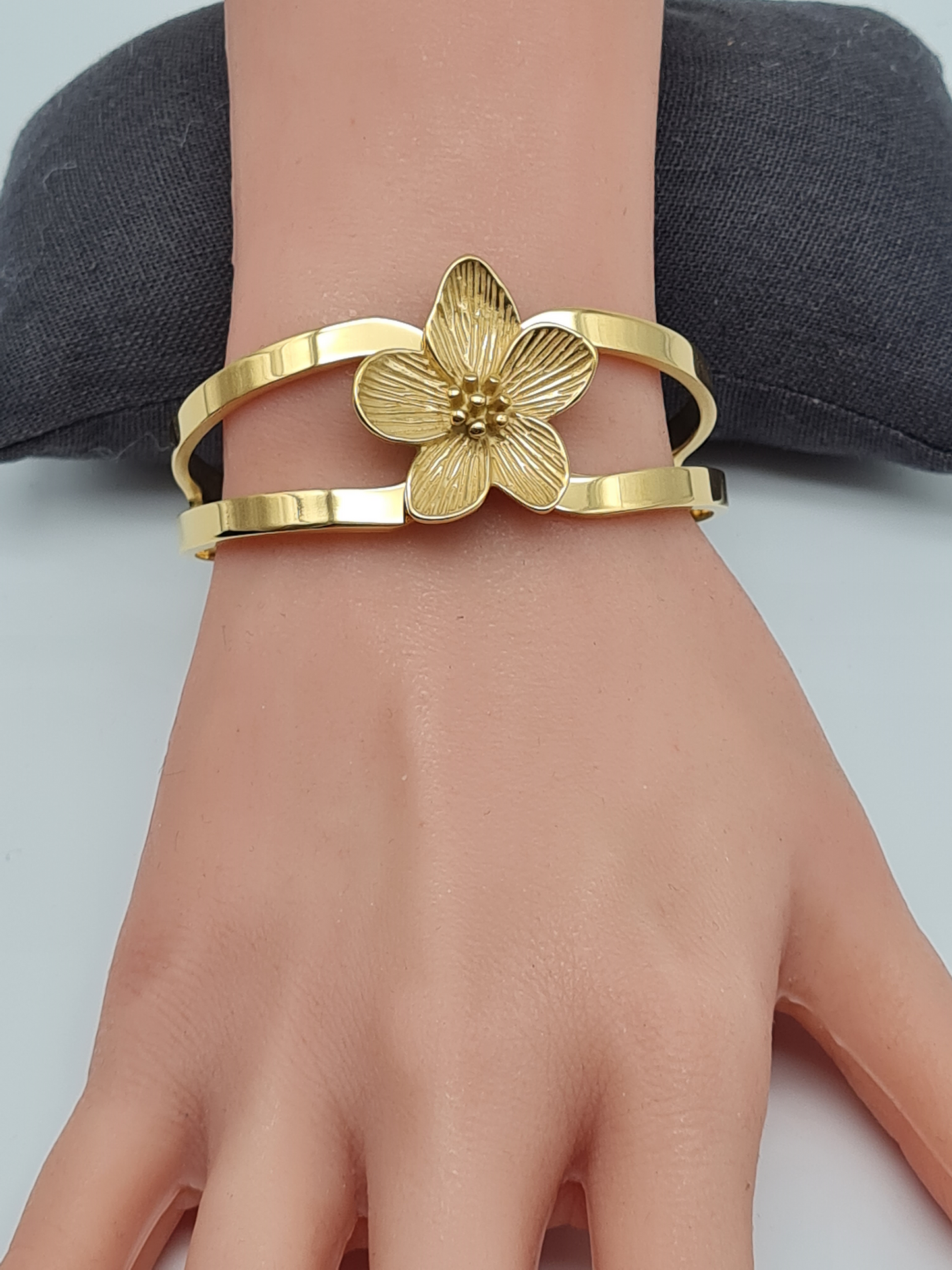 Cosmos Armband Klapp-Armband Goldfarben Blumen kombinierbar nickelfrei
