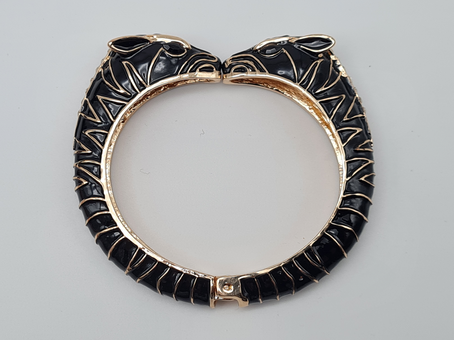 Ardoné Armreif Klapp-Armband schwarz Goldfarben Katze Leopard Tier