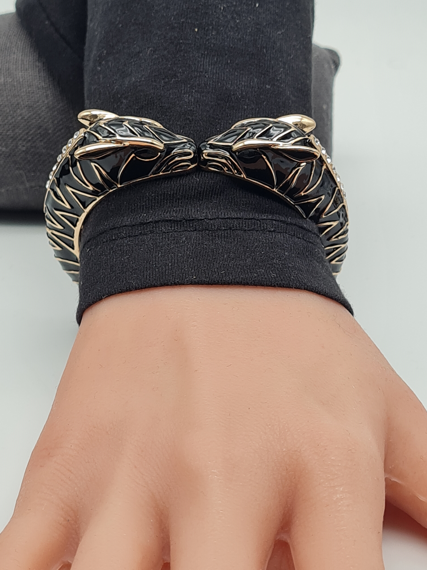 Ardoné Armreif Klapp-Armband schwarz Goldfarben Katze Leopard Tier