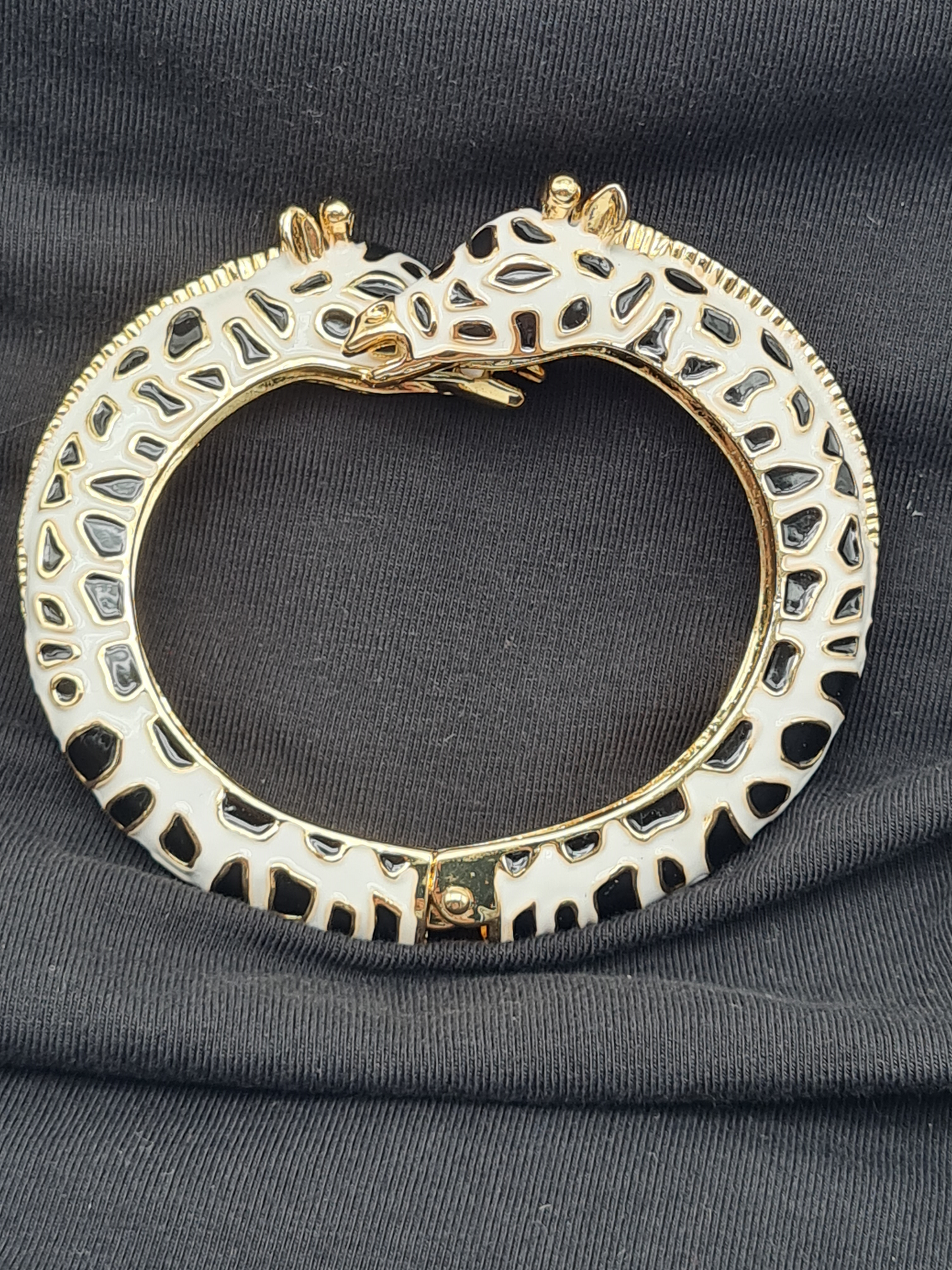 Ardoné Armreif Klapp-Armband Giraffe Tiermuster Tier Jungle Urwald Nickelfrei