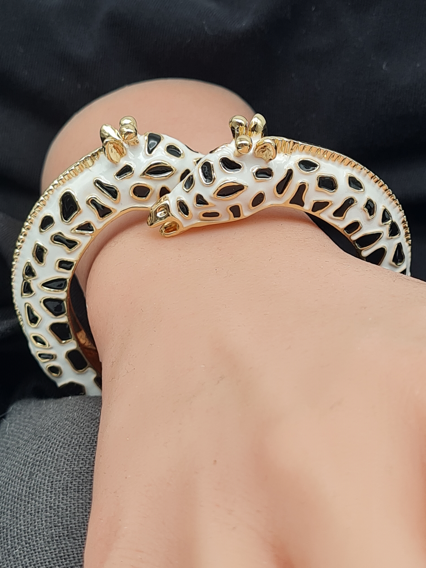 Ardoné Armreif Klapp-Armband Giraffe Tiermuster Tier Jungle Urwald Nickelfrei