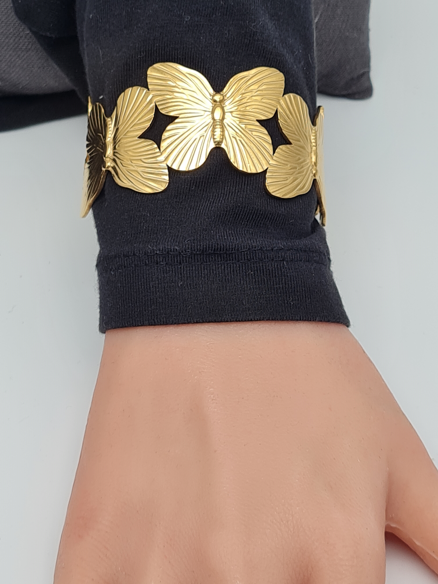 Cosmos Armband Armreif goldfarben Nickelfrei Herz Schmetterling