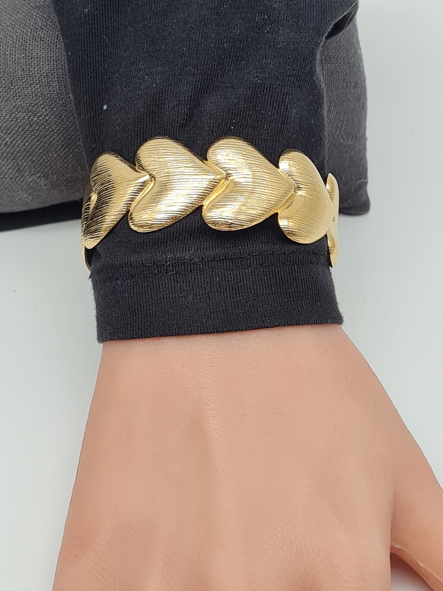 Cosmos Armband Armreif goldfarben Nickelfrei Herz Schmetterling
