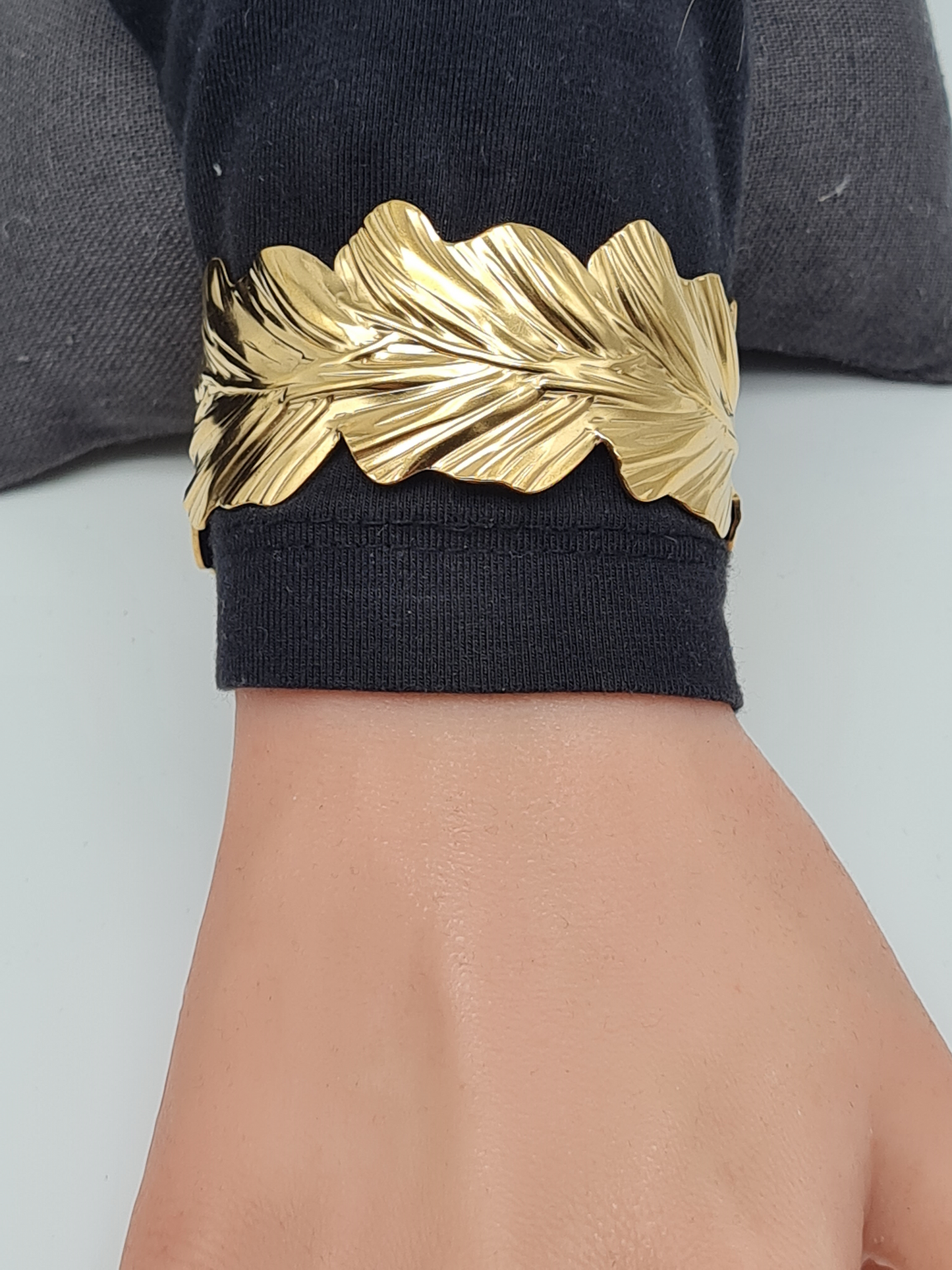 Cosmos Armband Armreif goldfarben Nickelfrei Blumen Blätter Glieder