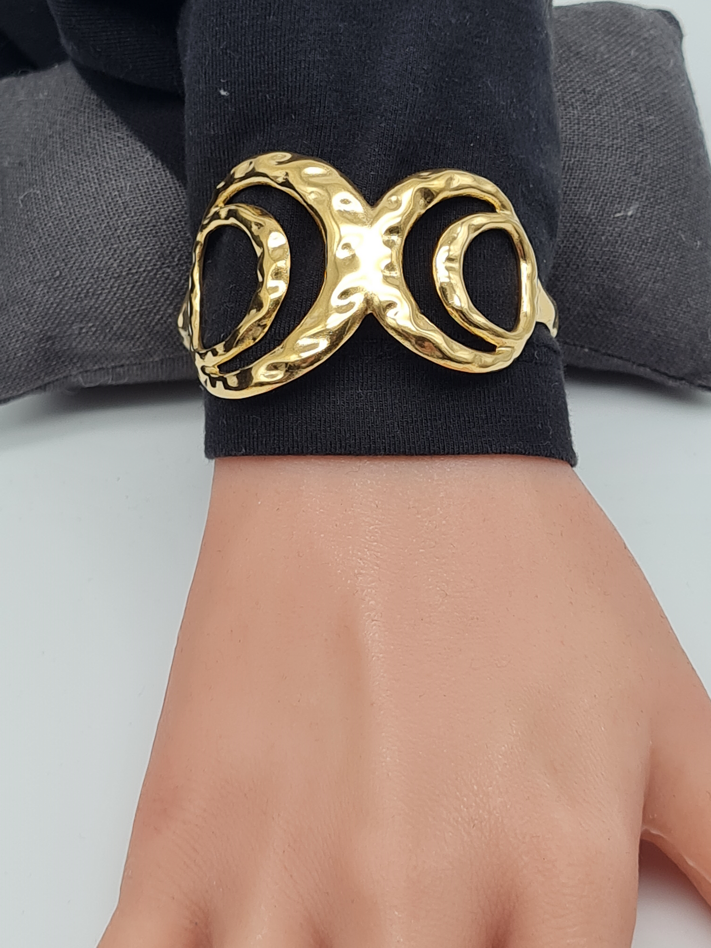 Cosmos Armband Armreif goldfarben Nickelfrei Blumen Blätter Glieder