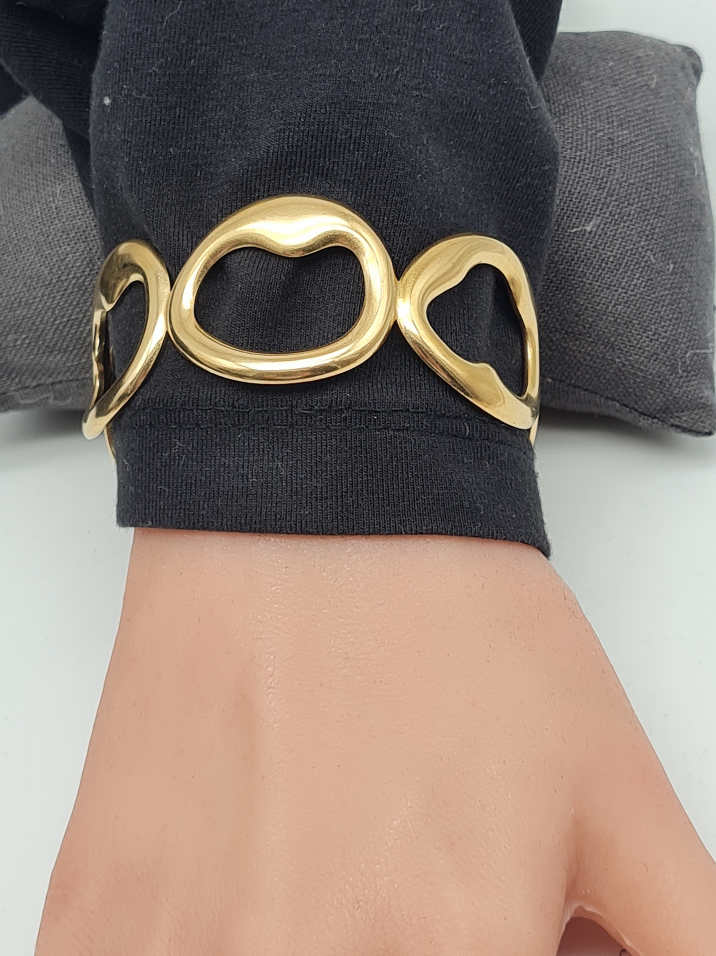 Cosmos Armband Armreif goldfarben Nickelfrei Blumen Blätter Glieder