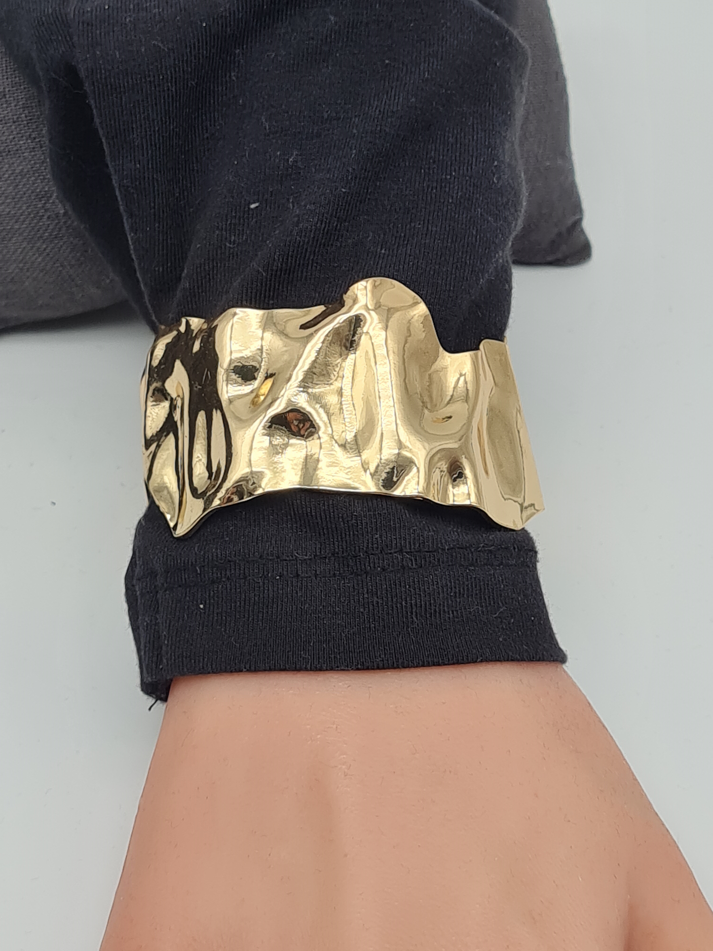 Cosmos Armreif goldfarben Nickelfrei Kunstperlen Silberfarben Muster Relief