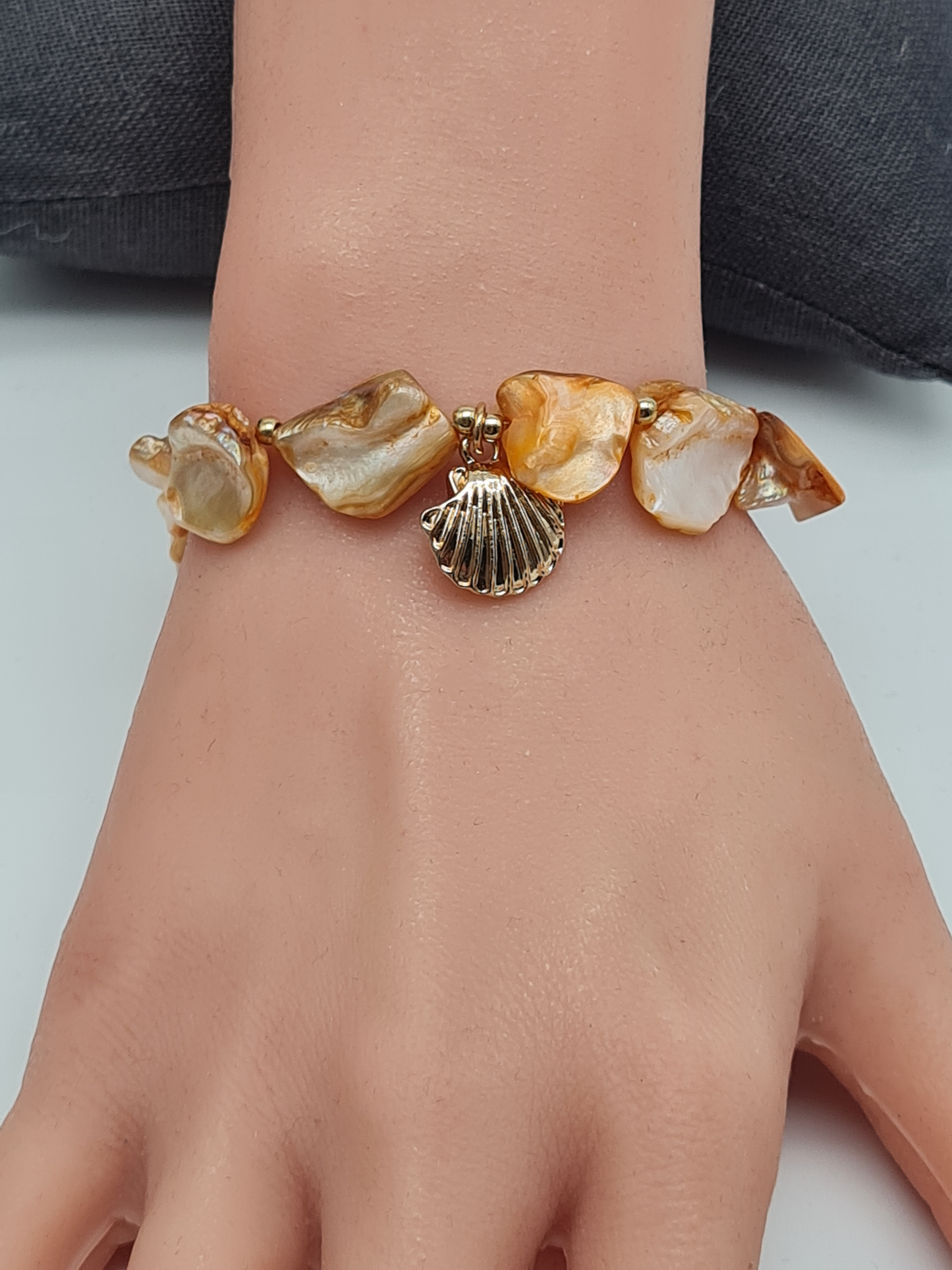 Sensibling Corp. Edelstahl Armband Natur Meer Muschel Orange Beige Nickelfrei
