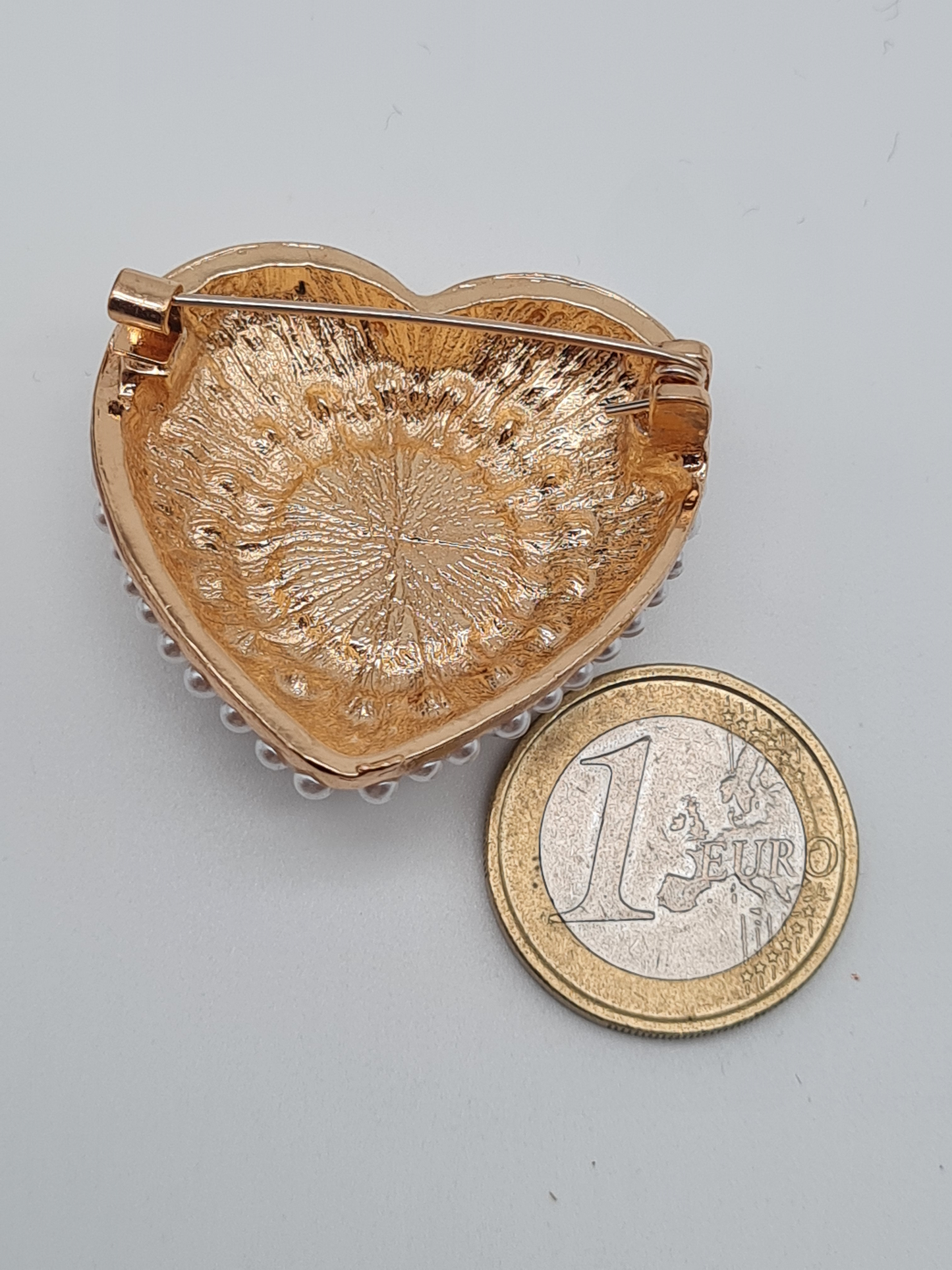 Brosche herz herzen rot rosa liebe sehnsucht romantik zusammen