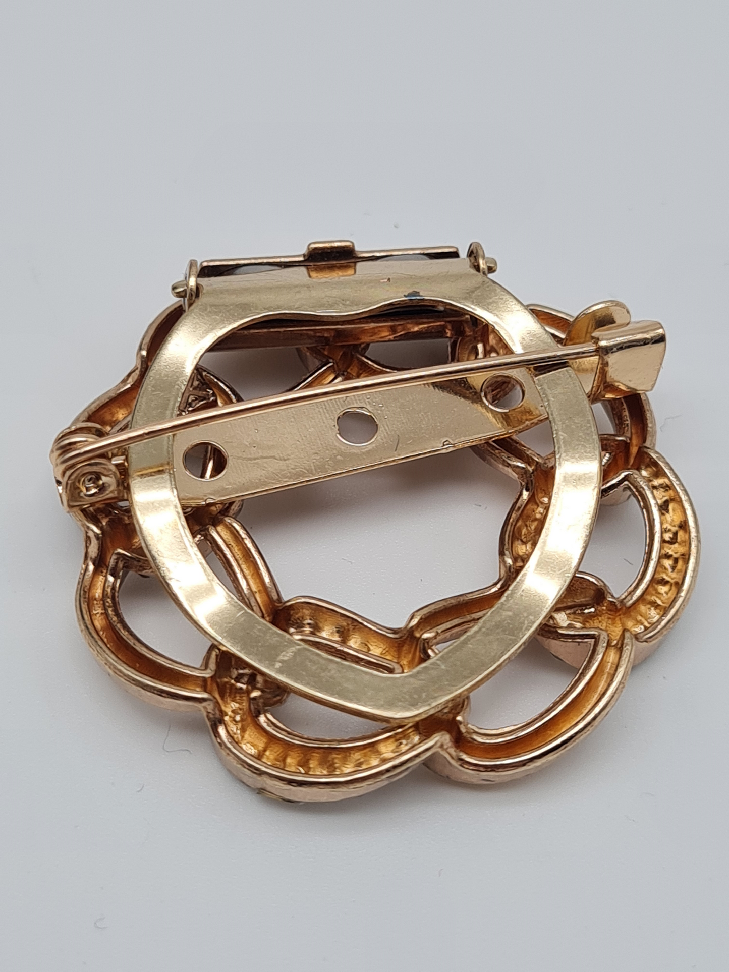 Brosche kranz schalhalter schal tuch modeschmuck goldfarben strass glieder