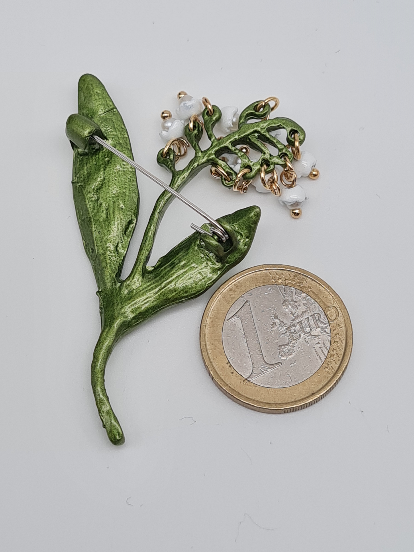Brosche Rosen rot maiglöckchen blumenkorb blumen sonnenschirm garten natur modeschmuck