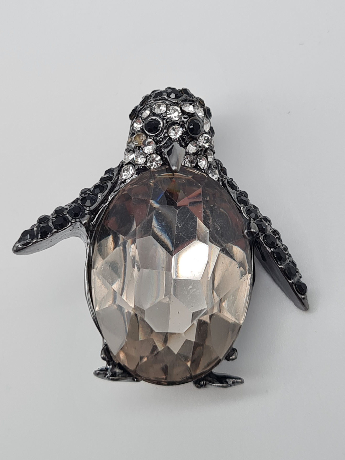 Brosche modeschmuck tracht kopfschmuck herz silberfarben schwarz Pinguin strass