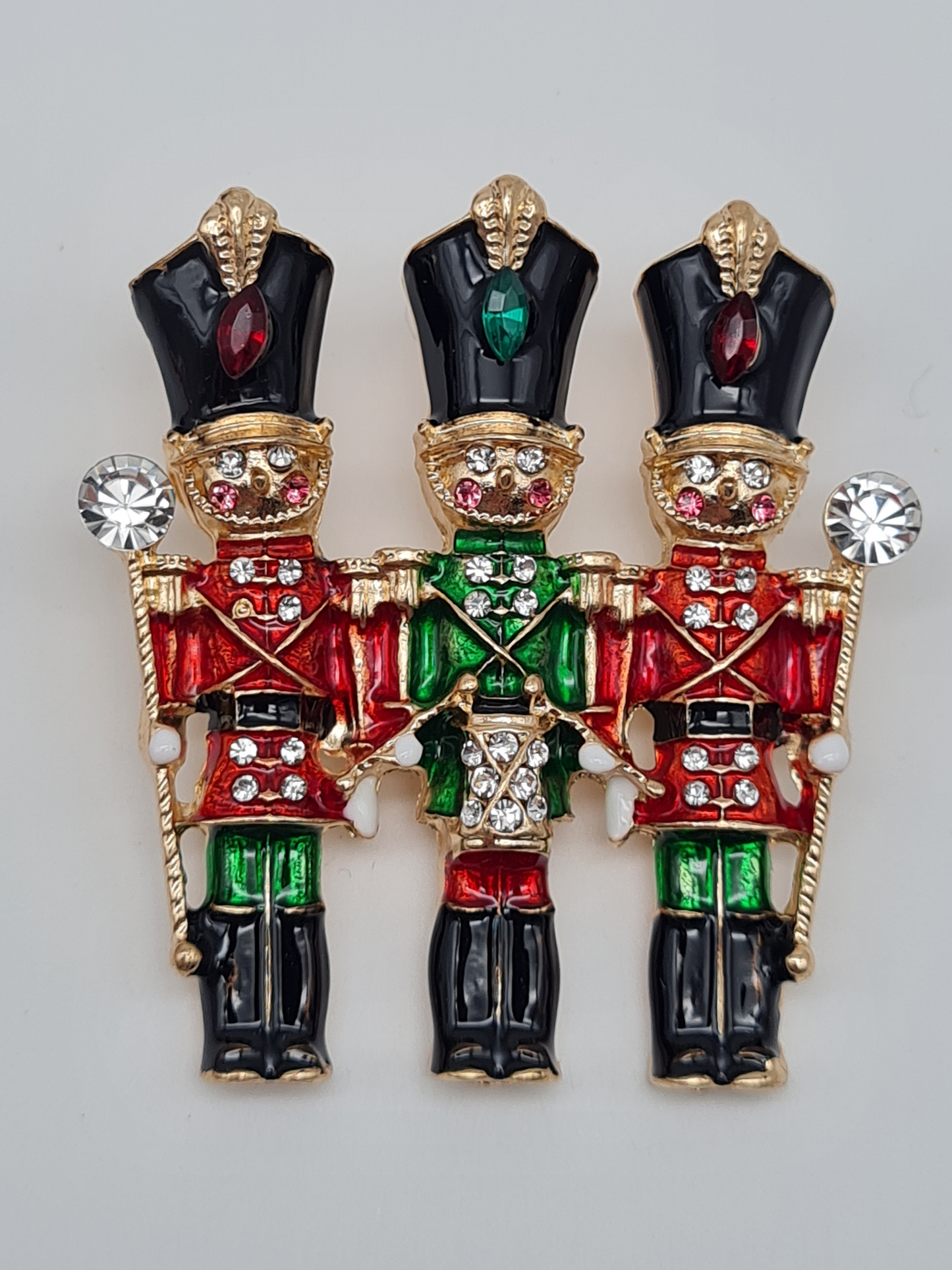 Brosche modeschmuck eisbär süßigkeiten geschenk weiss Nussknacker weihnachten winter