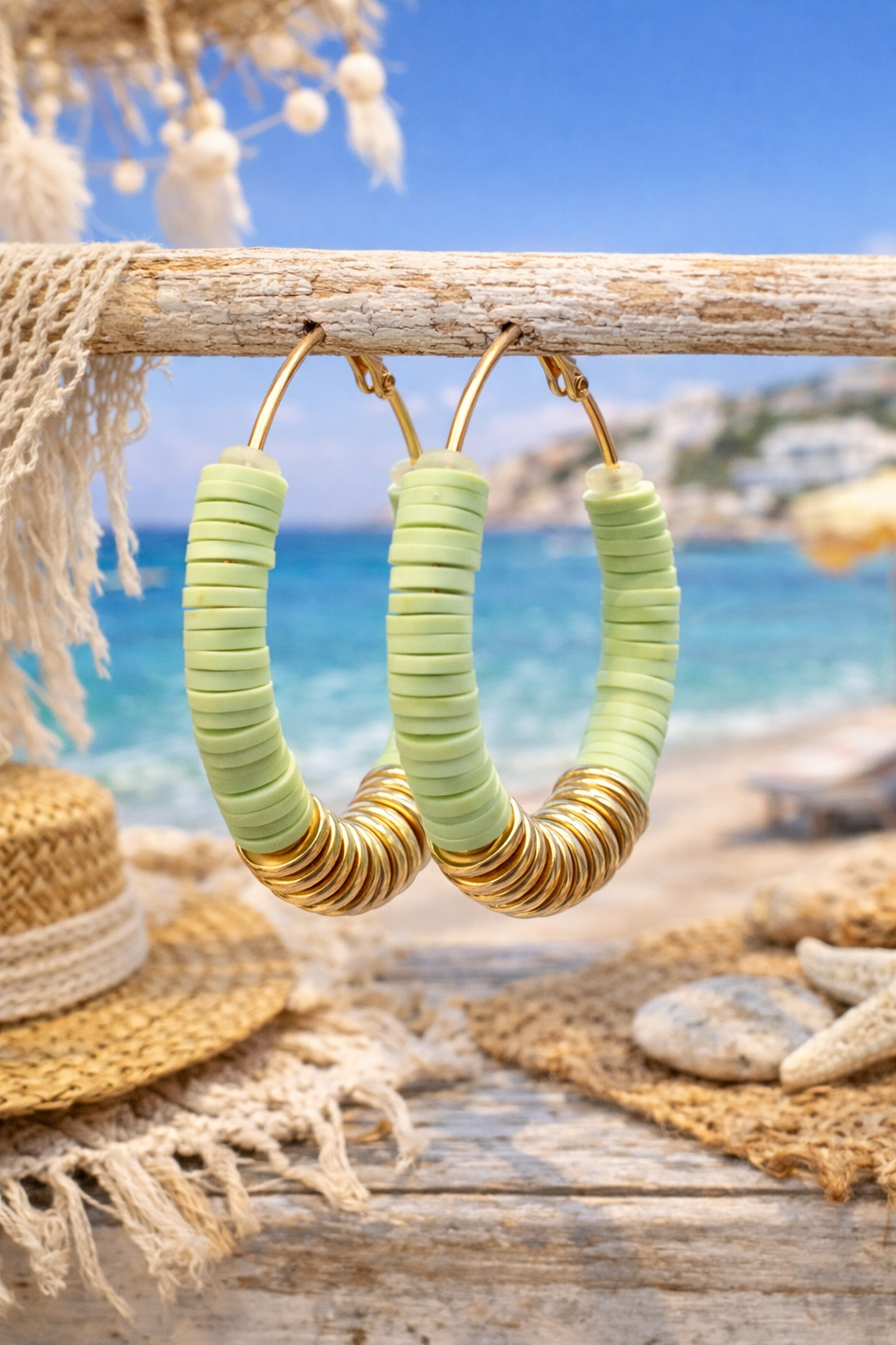 Creolen Muschelkralen verschiedene Farben Ibiza Sommer Trend 2026 WAUW