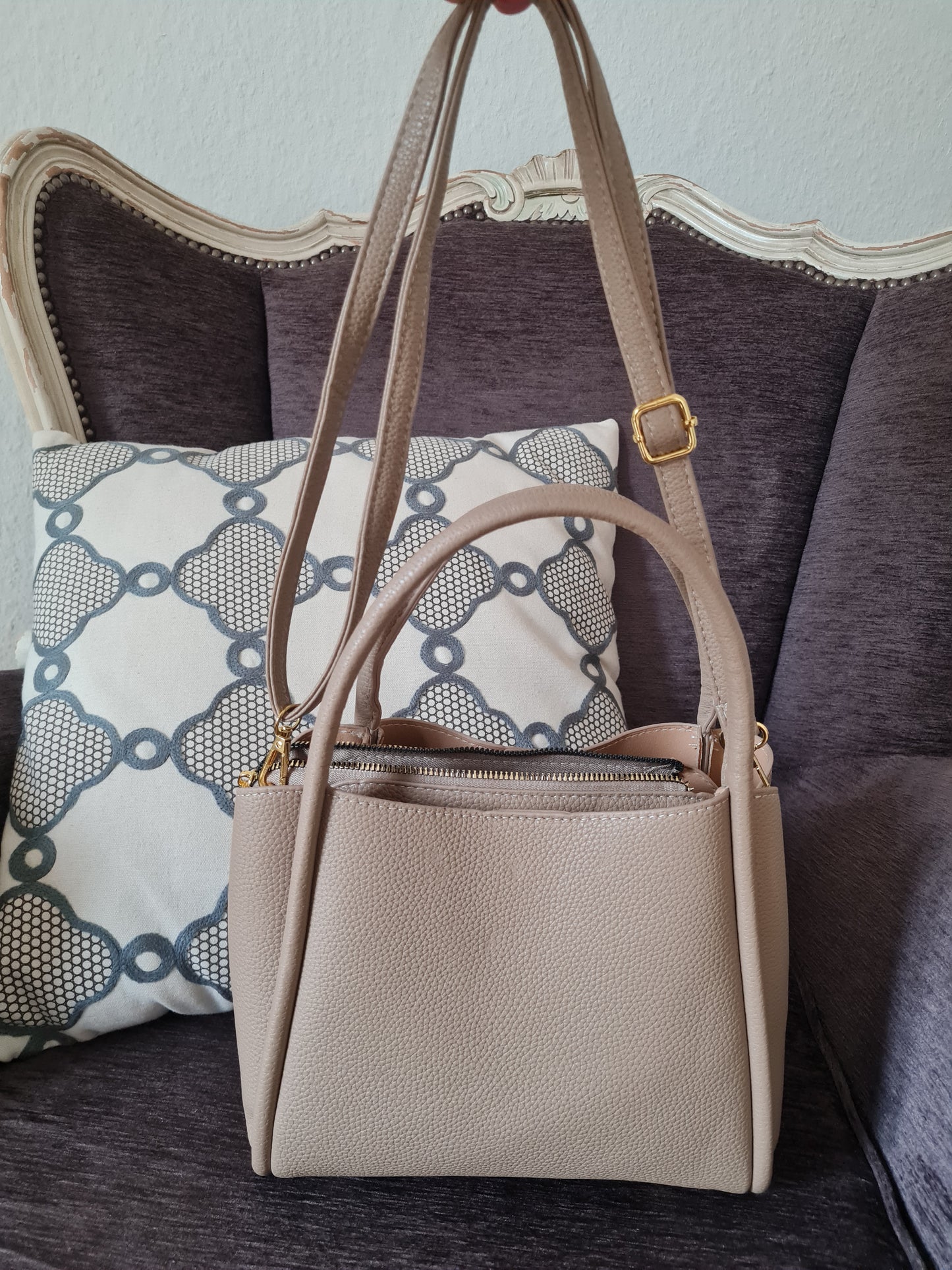 Handtasche Umhängetasche in Beige Schlicht Kunstleder Design
